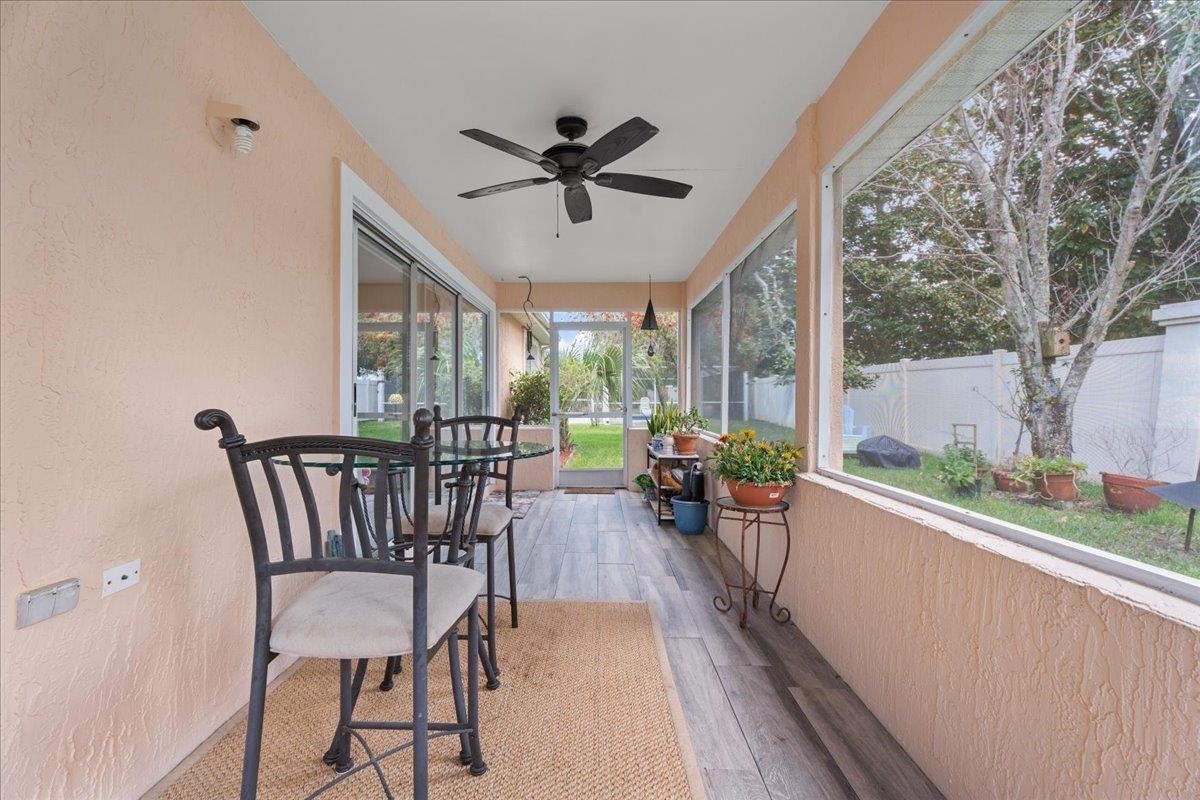 Image 21 of 25 For 60 Anastasia Lakes Dr