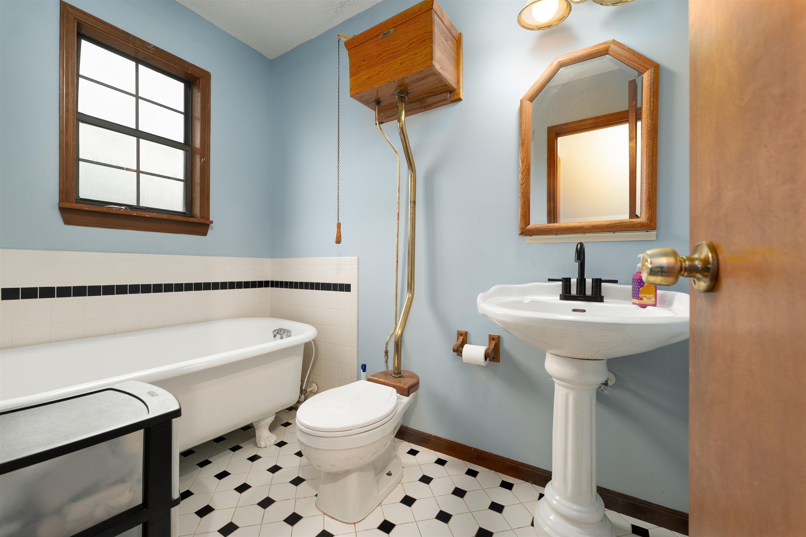 Image 34 of 51 For 4109 Pine Run Cir