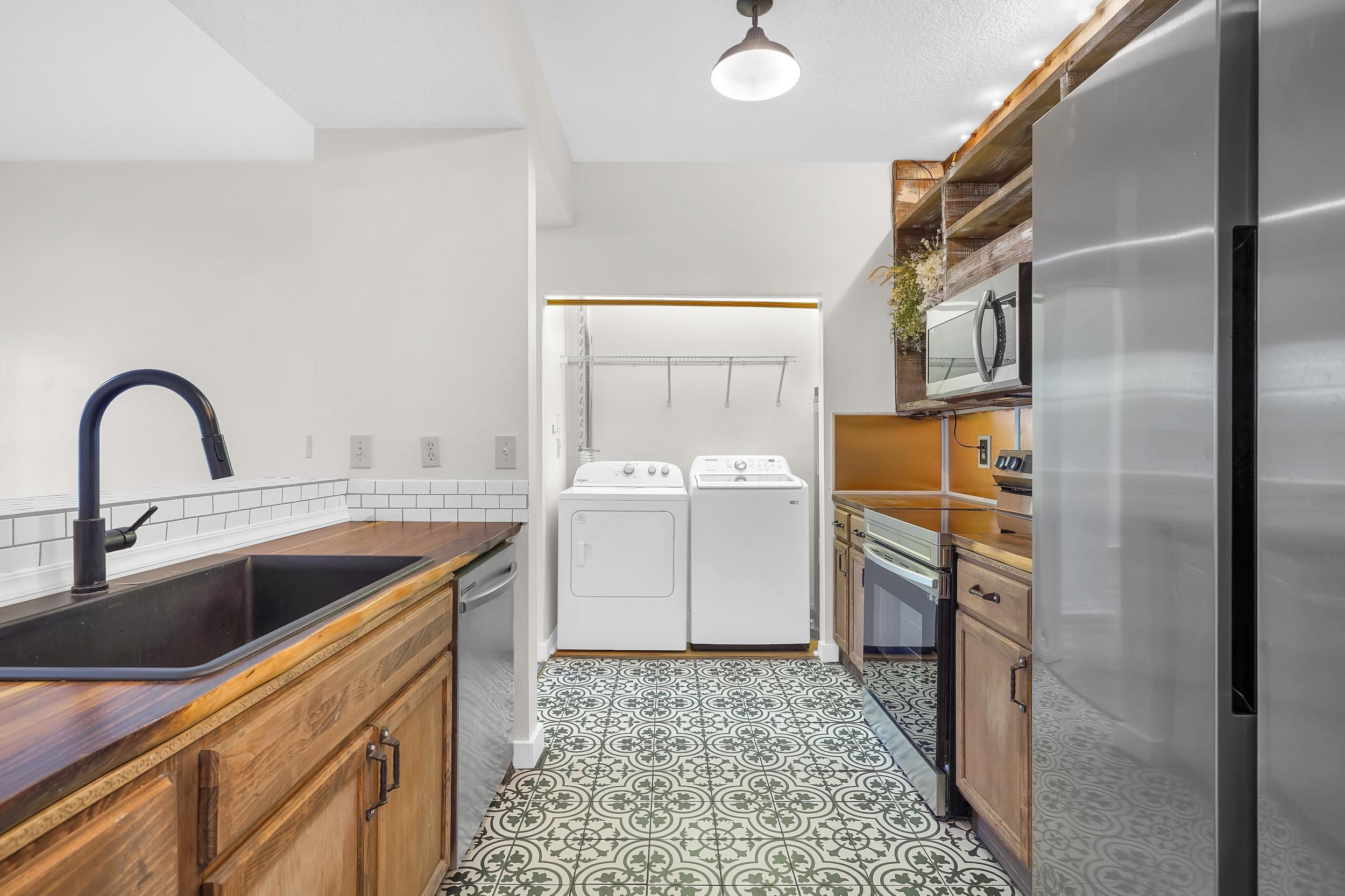 Image 12 of 50 For 33111 Harbour Vista Circle