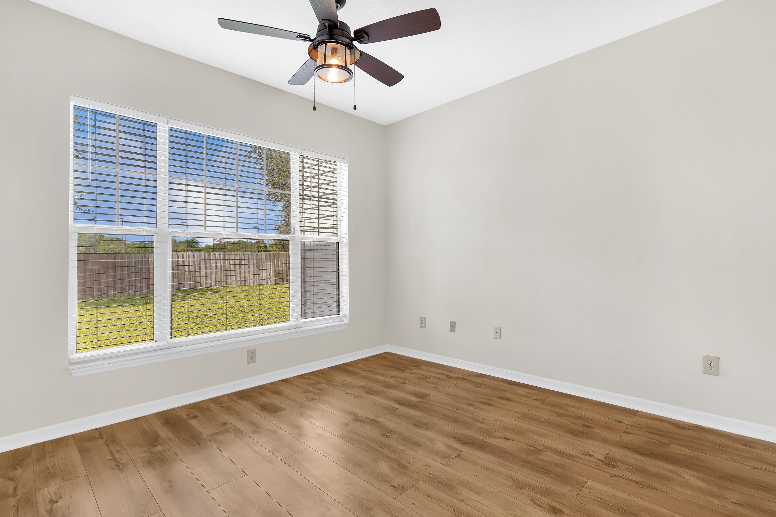 Image 23 of 50 For 33111 Harbour Vista Circle