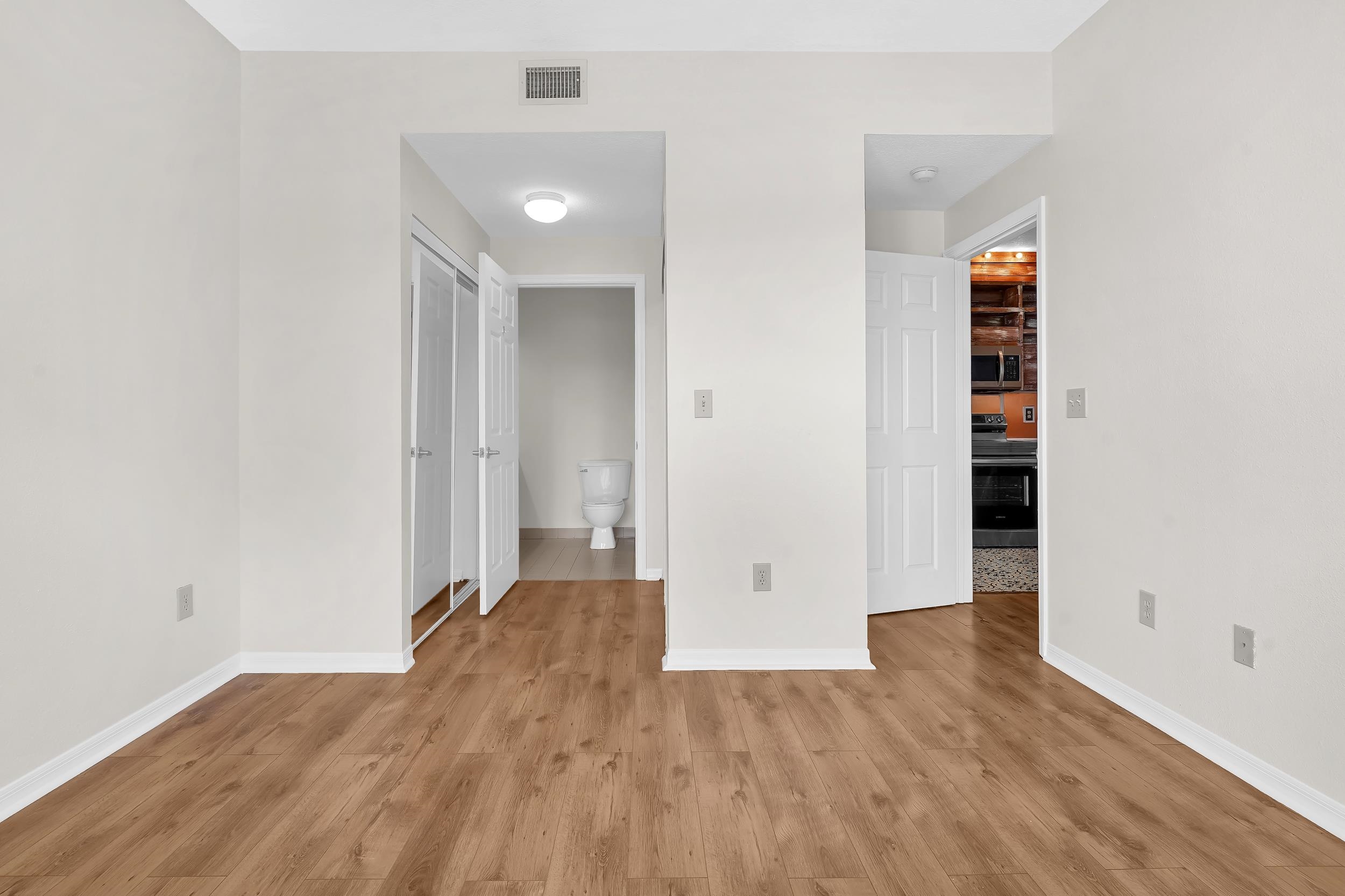 Image 27 of 50 For 33111 Harbour Vista Circle