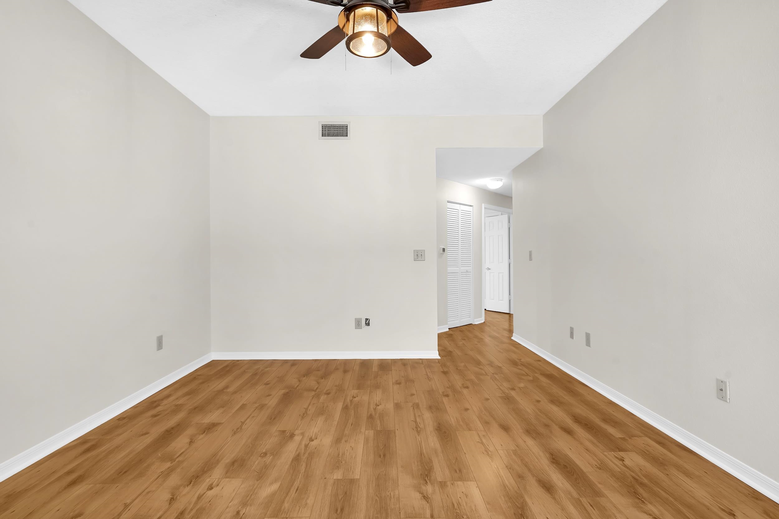 Image 28 of 50 For 33111 Harbour Vista Circle