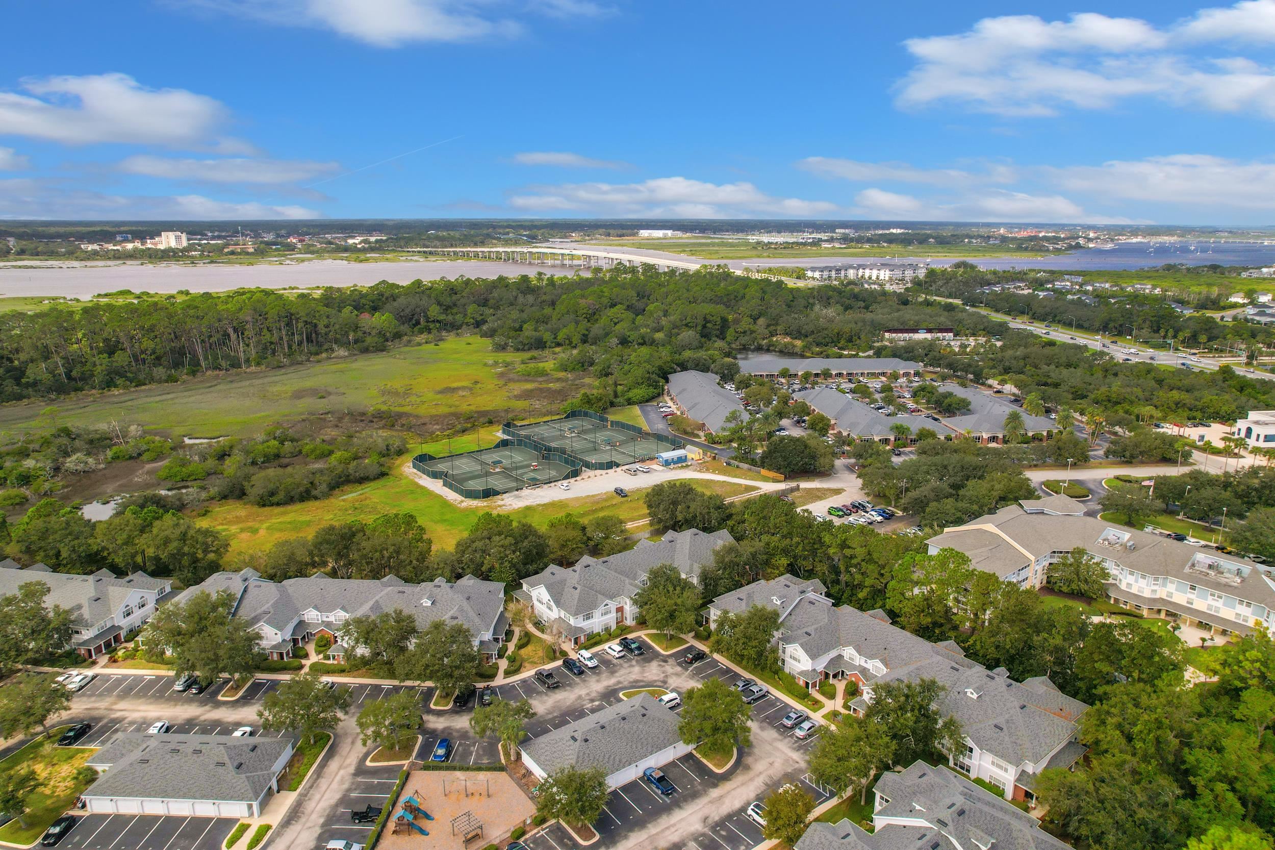 Image 38 of 50 For 33111 Harbour Vista Circle