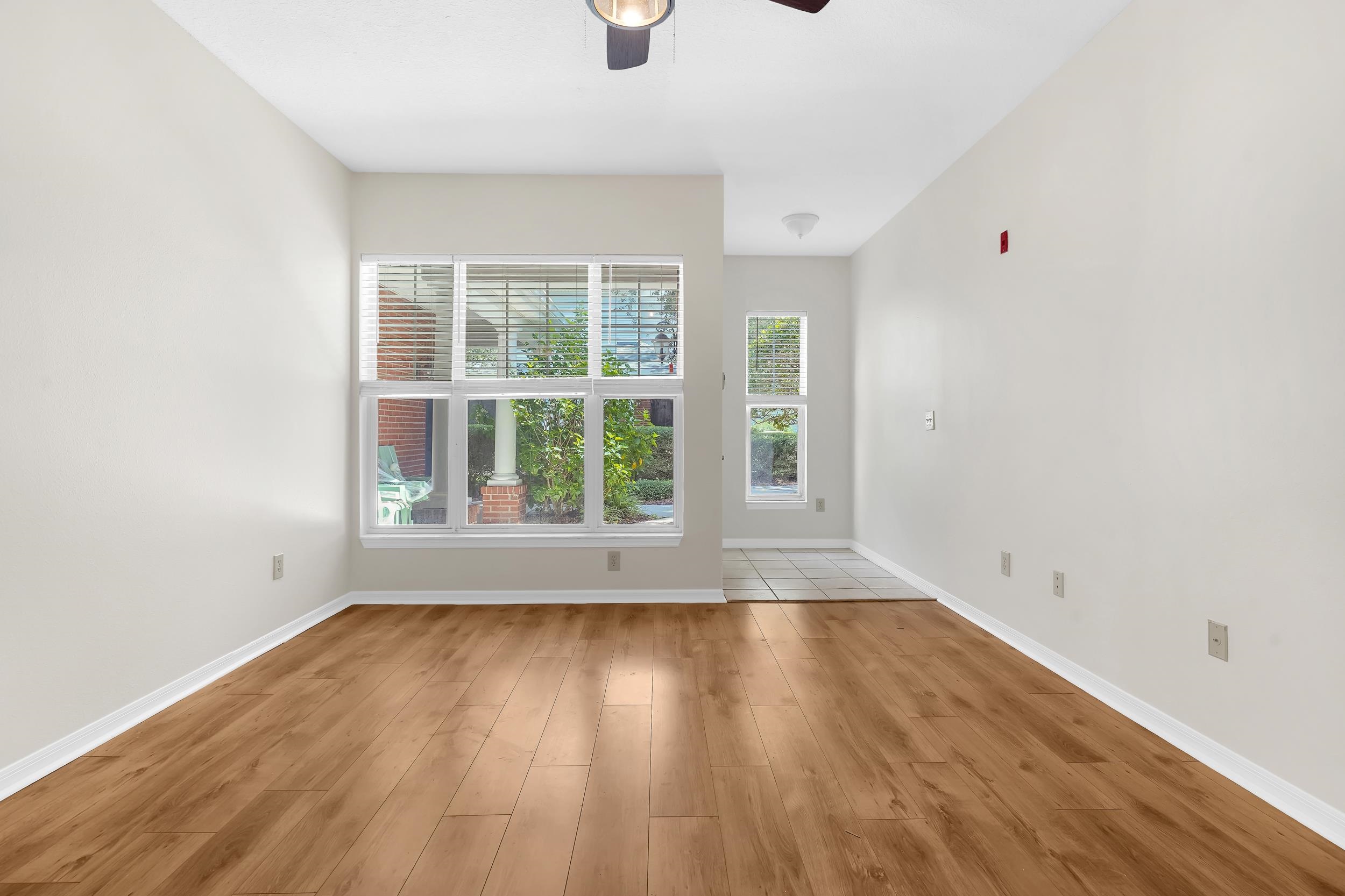 Image 7 of 50 For 33111 Harbour Vista Circle