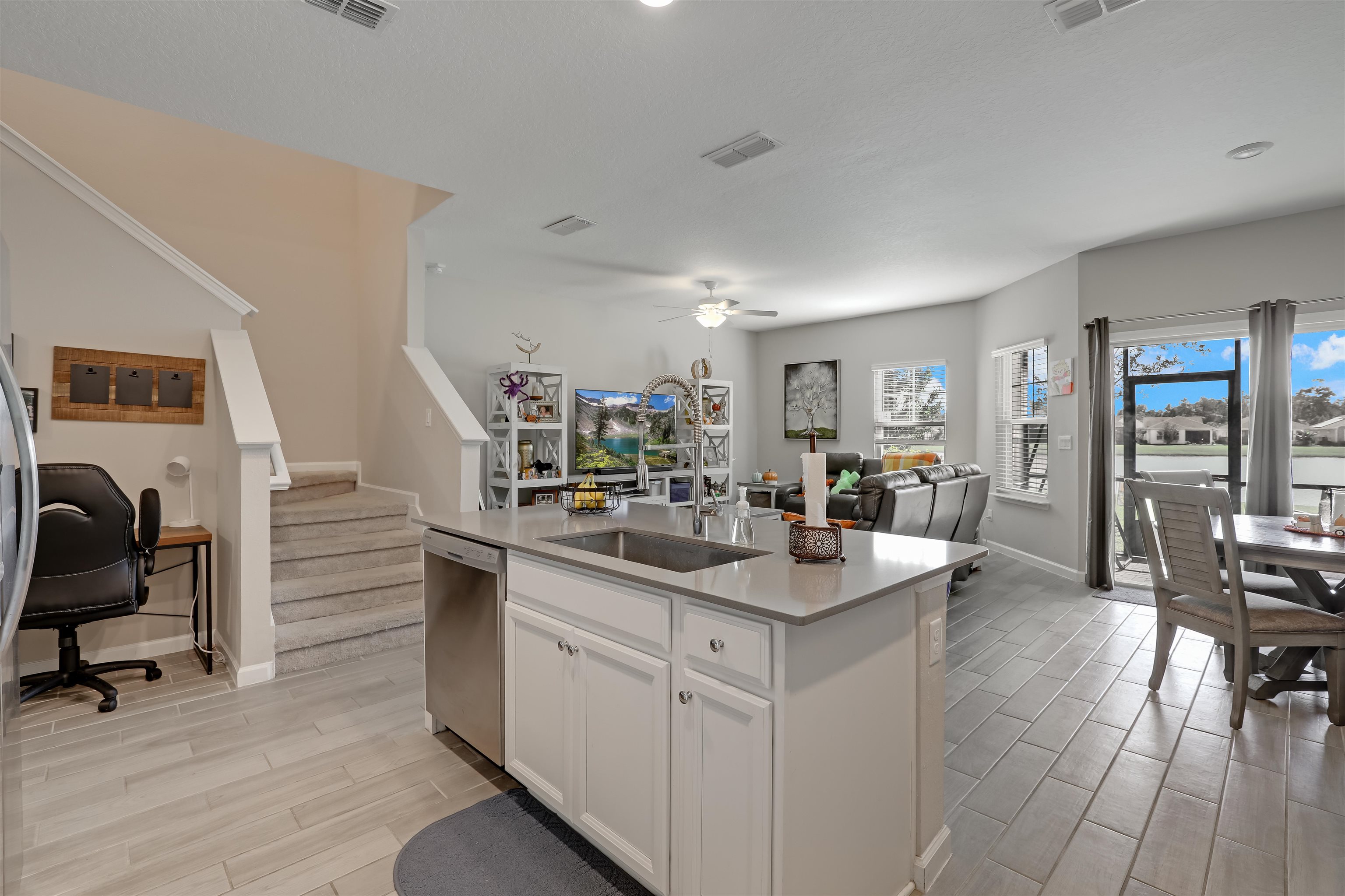 Image 12 of 69 For 129 Appleton Ct