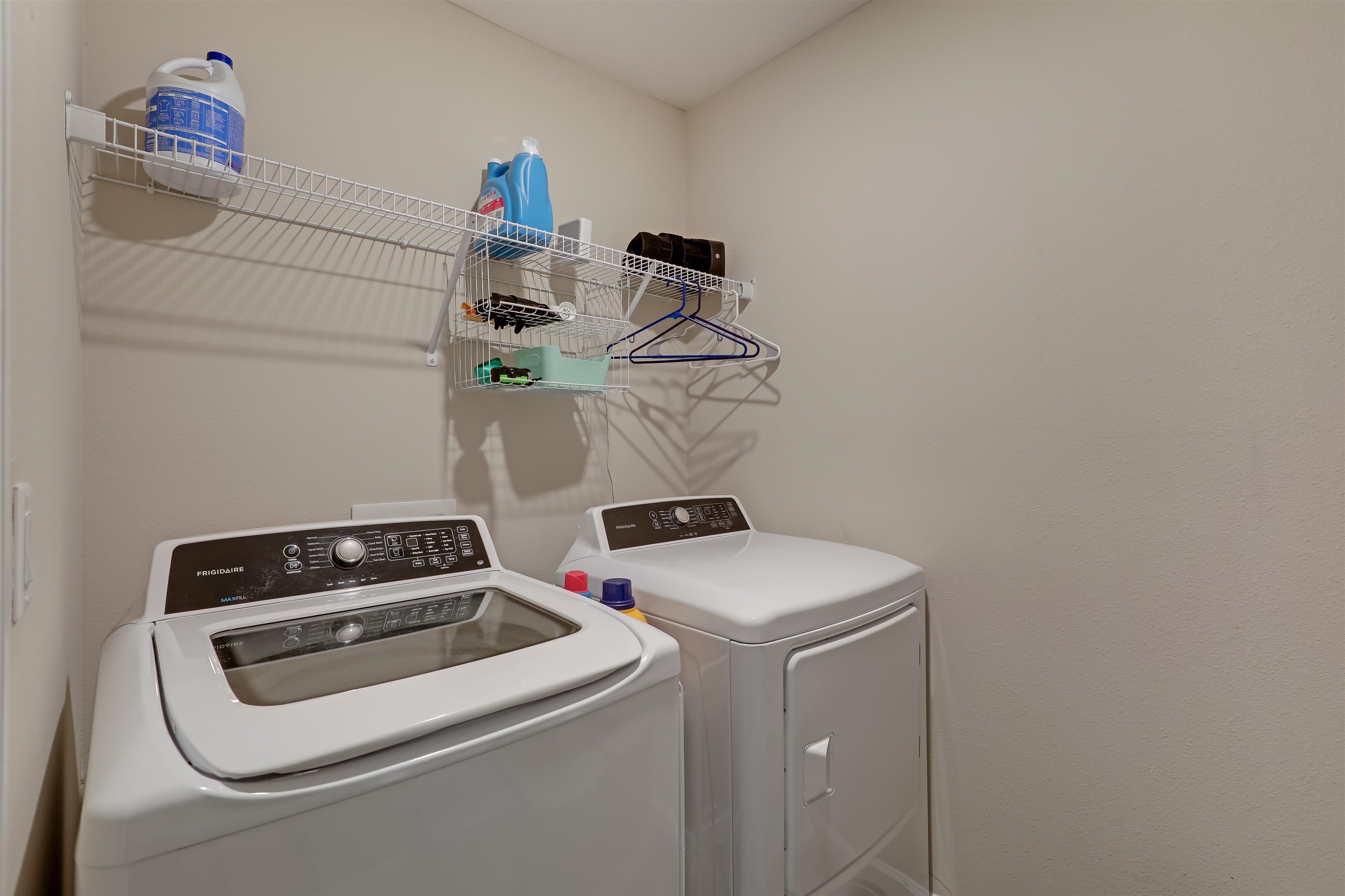 Image 23 of 69 For 129 Appleton Ct