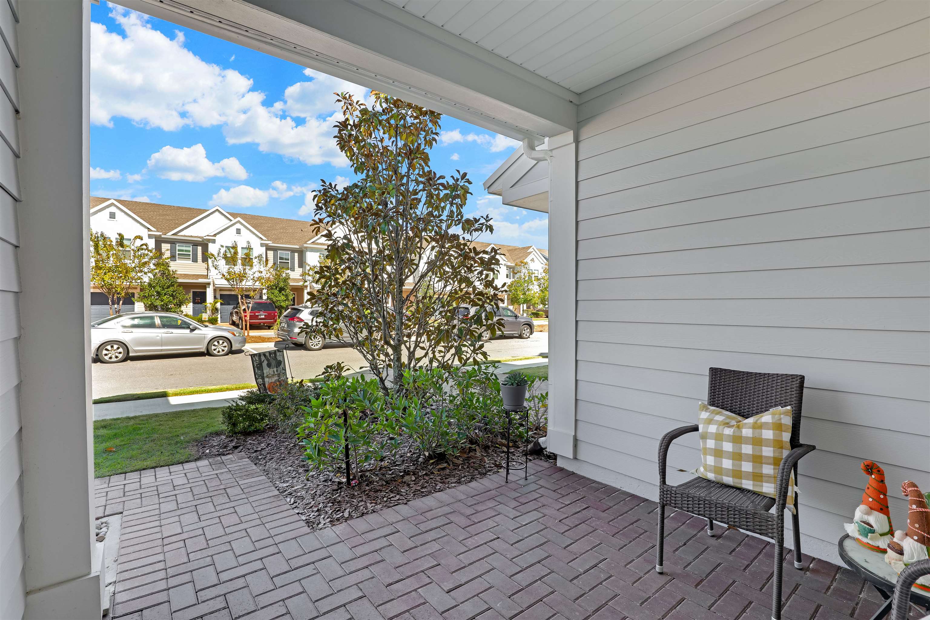 Image 7 of 69 For 129 Appleton Ct