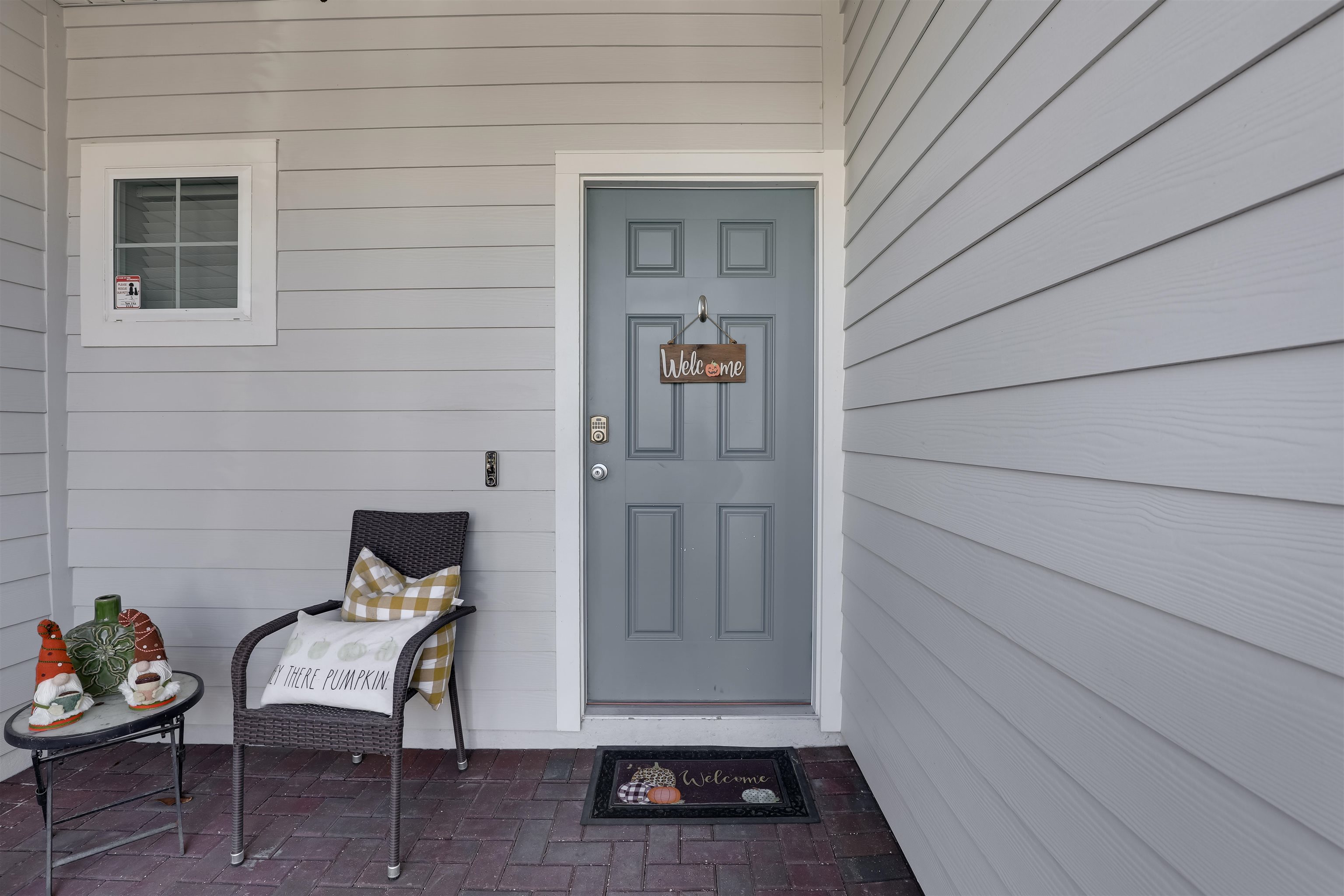 Image 8 of 69 For 129 Appleton Ct