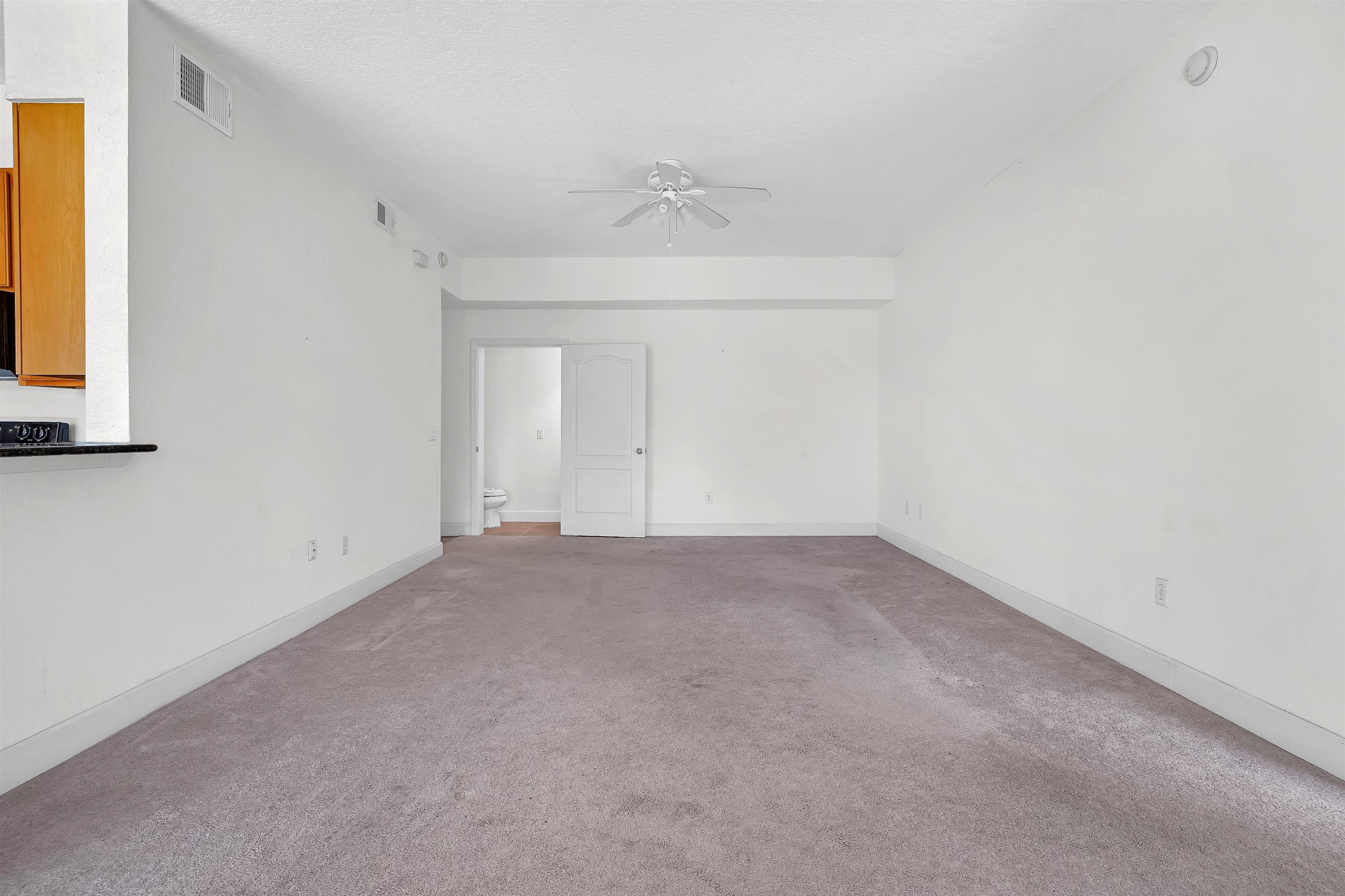 Image 11 of 40 For 626 Shores Blvd