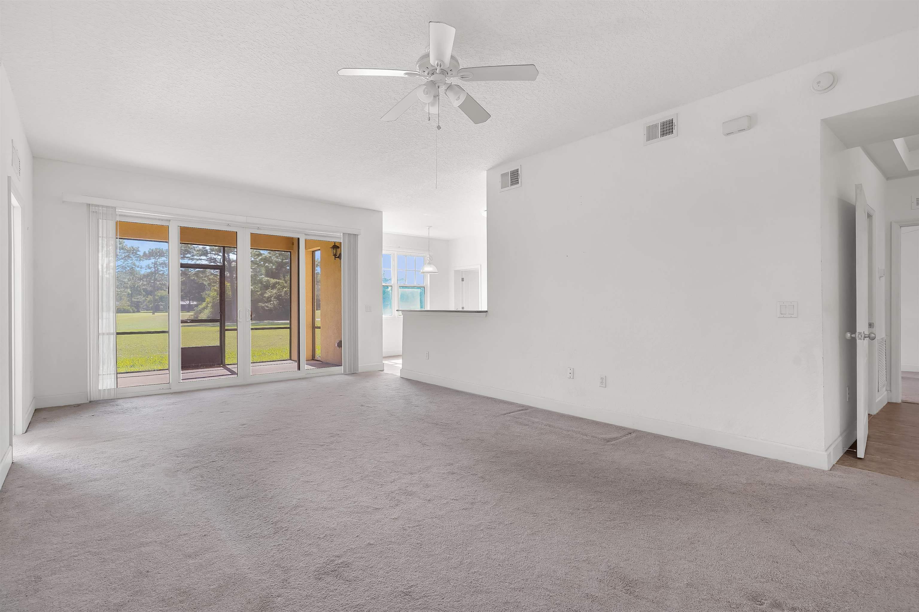 Image 9 of 40 For 626 Shores Blvd