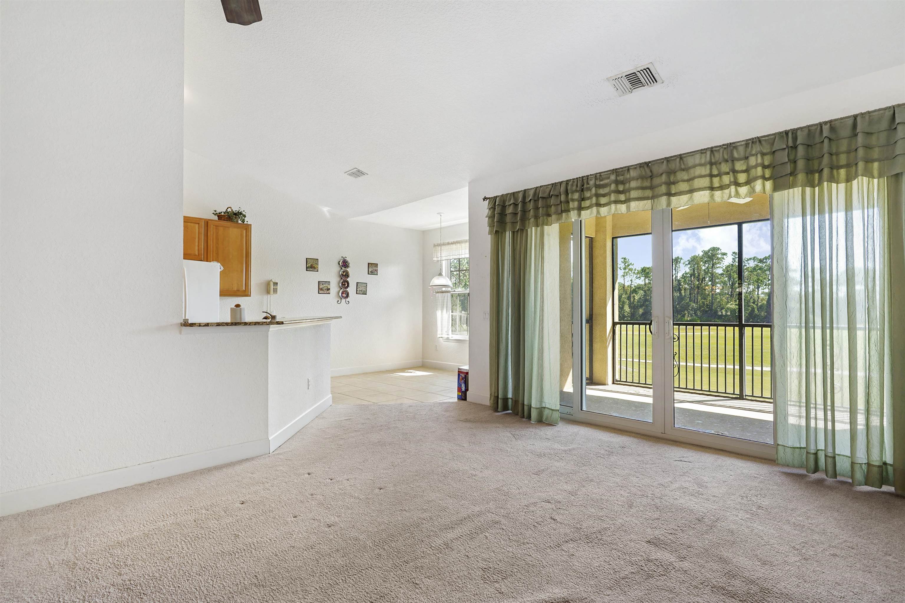 Image 12 of 47 For 632 Shores Blvd