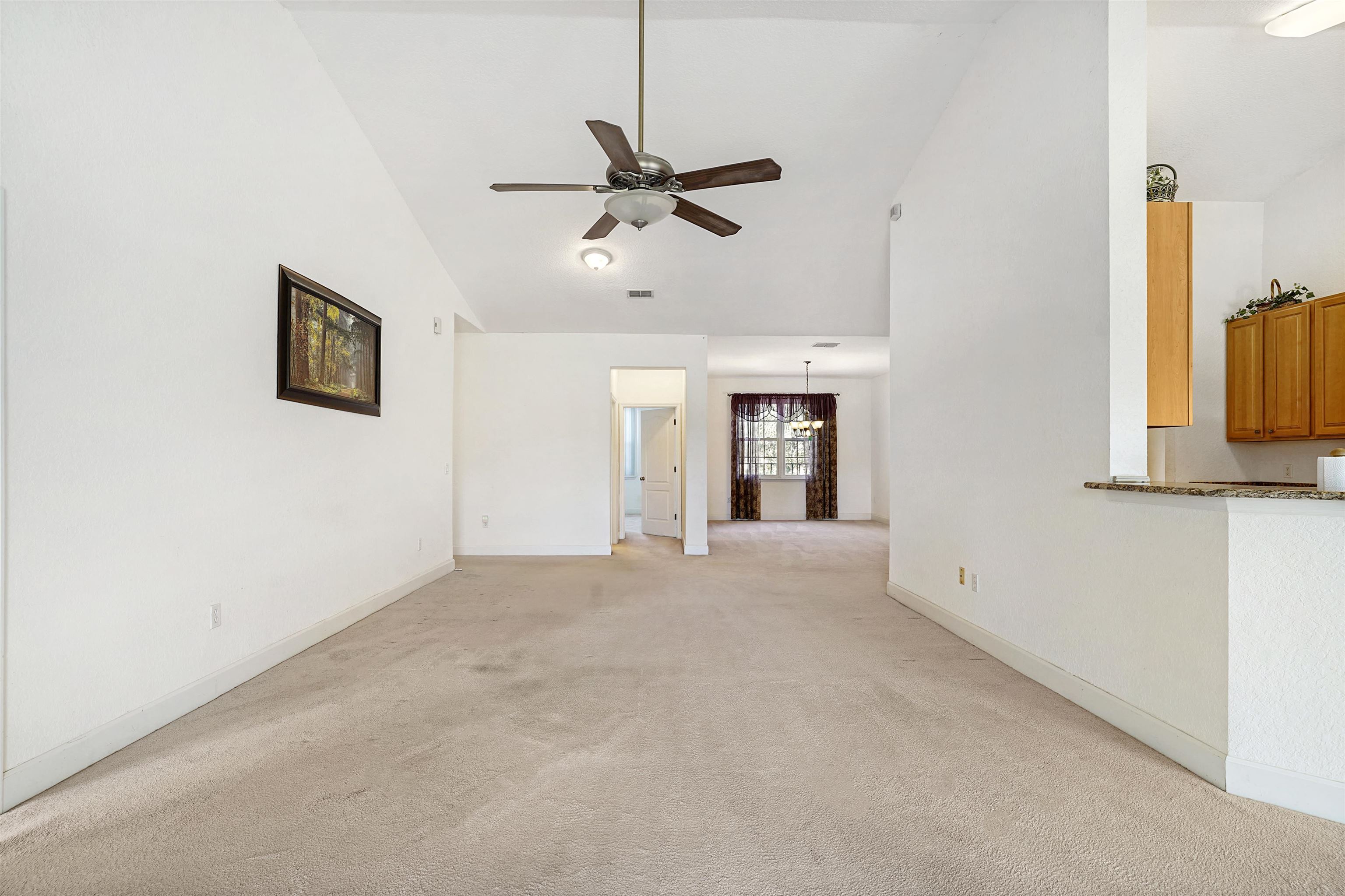 Image 14 of 47 For 632 Shores Blvd