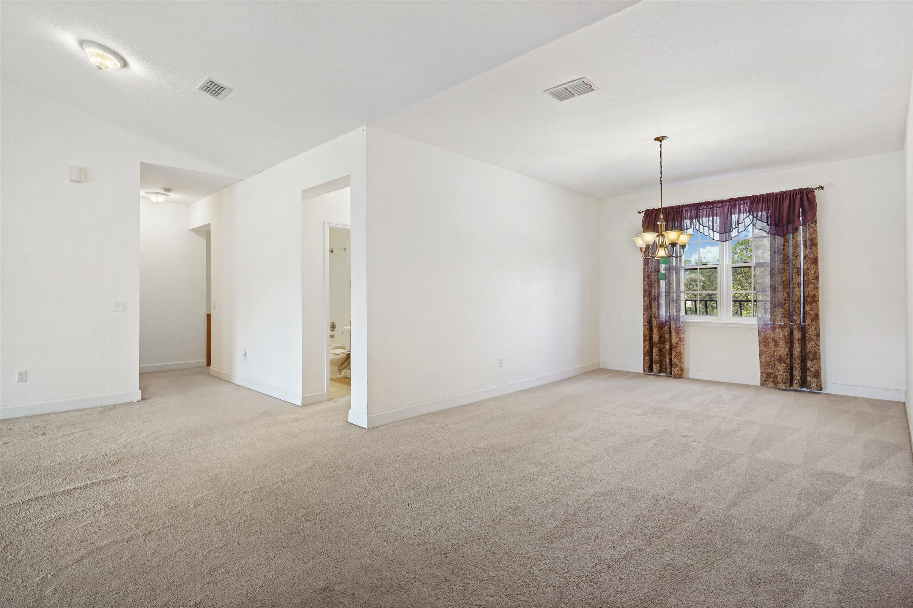 Image 15 of 47 For 632 Shores Blvd