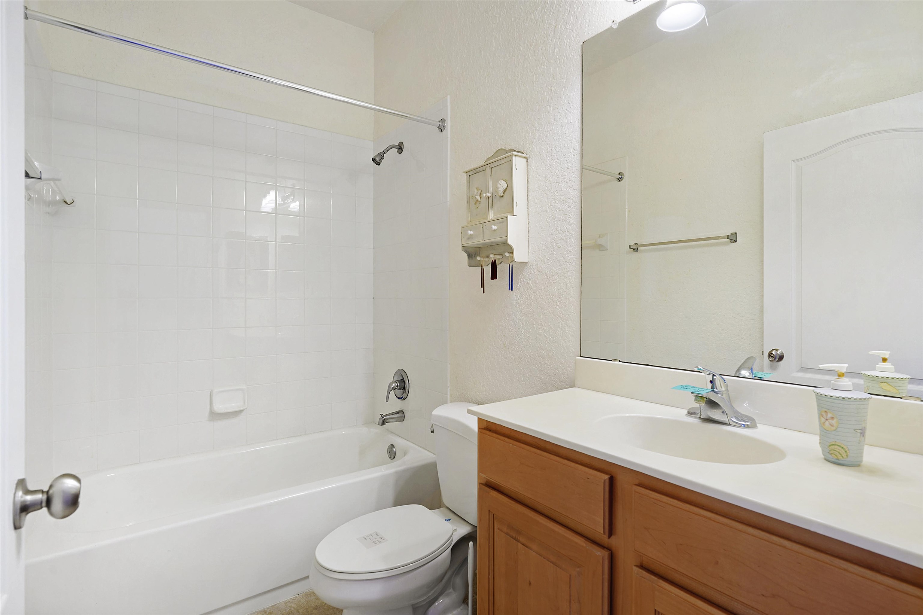 Image 32 of 47 For 632 Shores Blvd