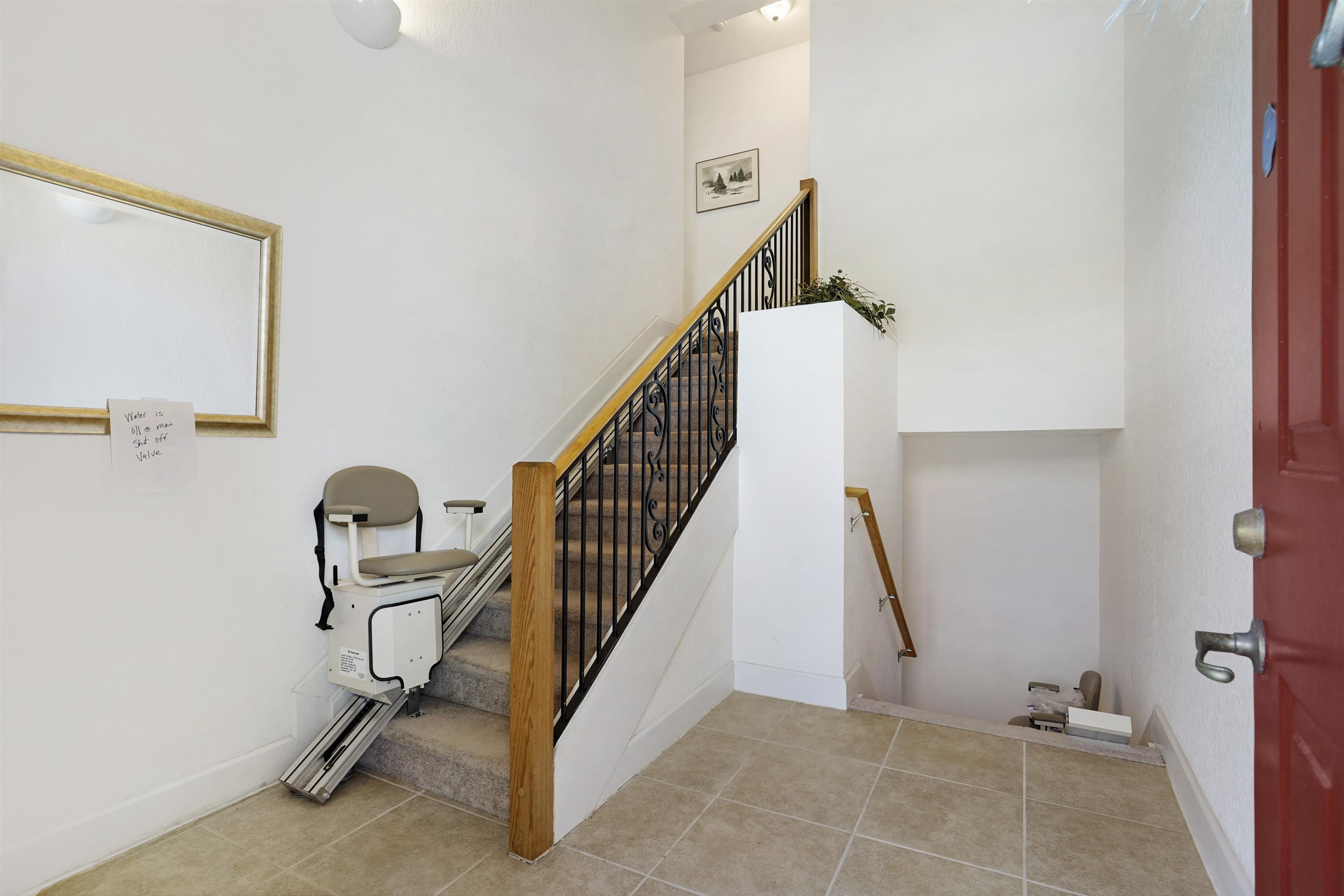 Image 9 of 47 For 632 Shores Blvd