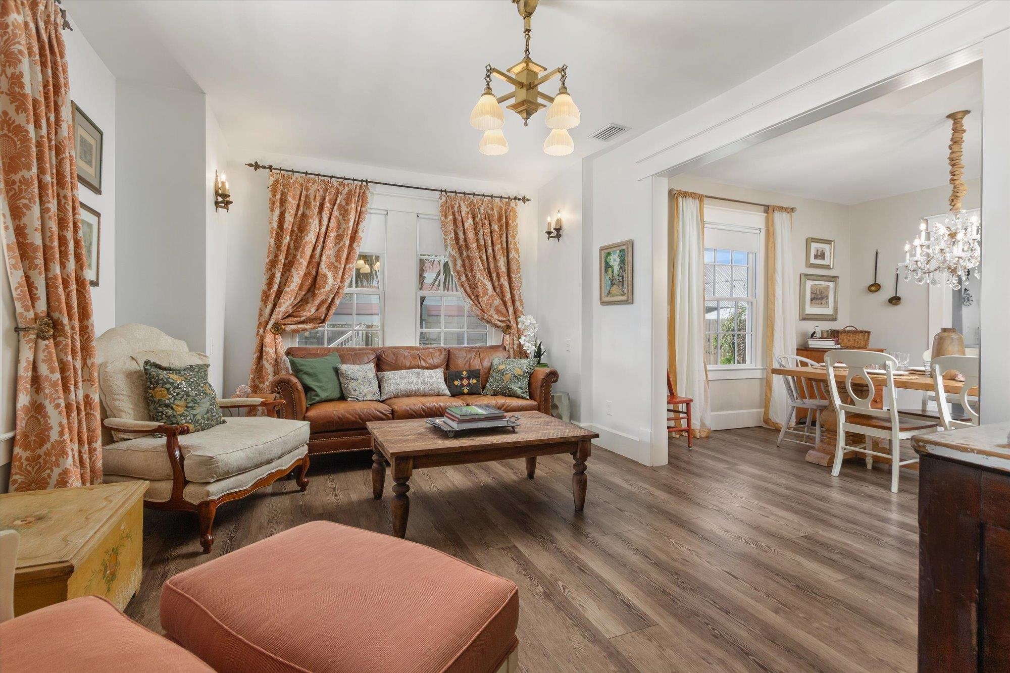 Image 24 of 76 For 16 Locust St