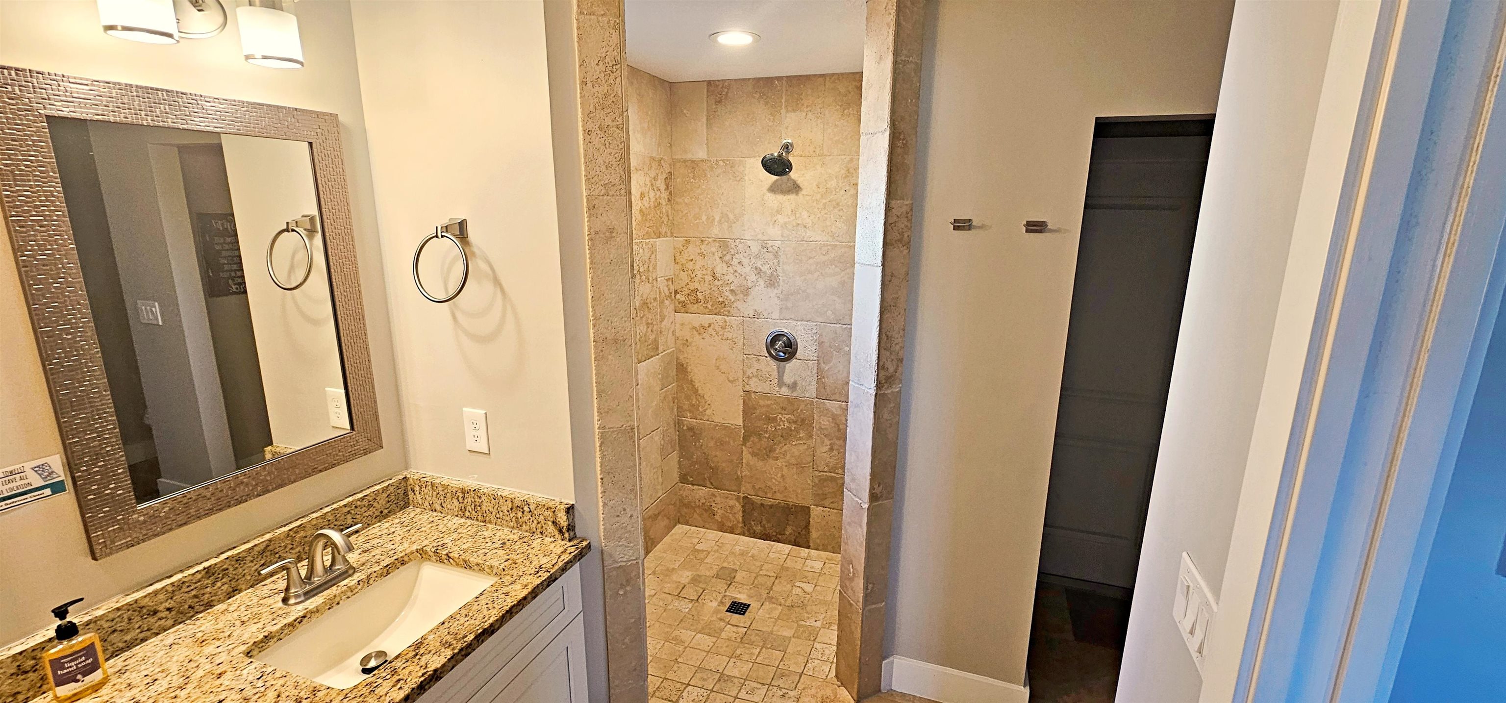 Image 16 of 25 For 278 Villa Verda Rd