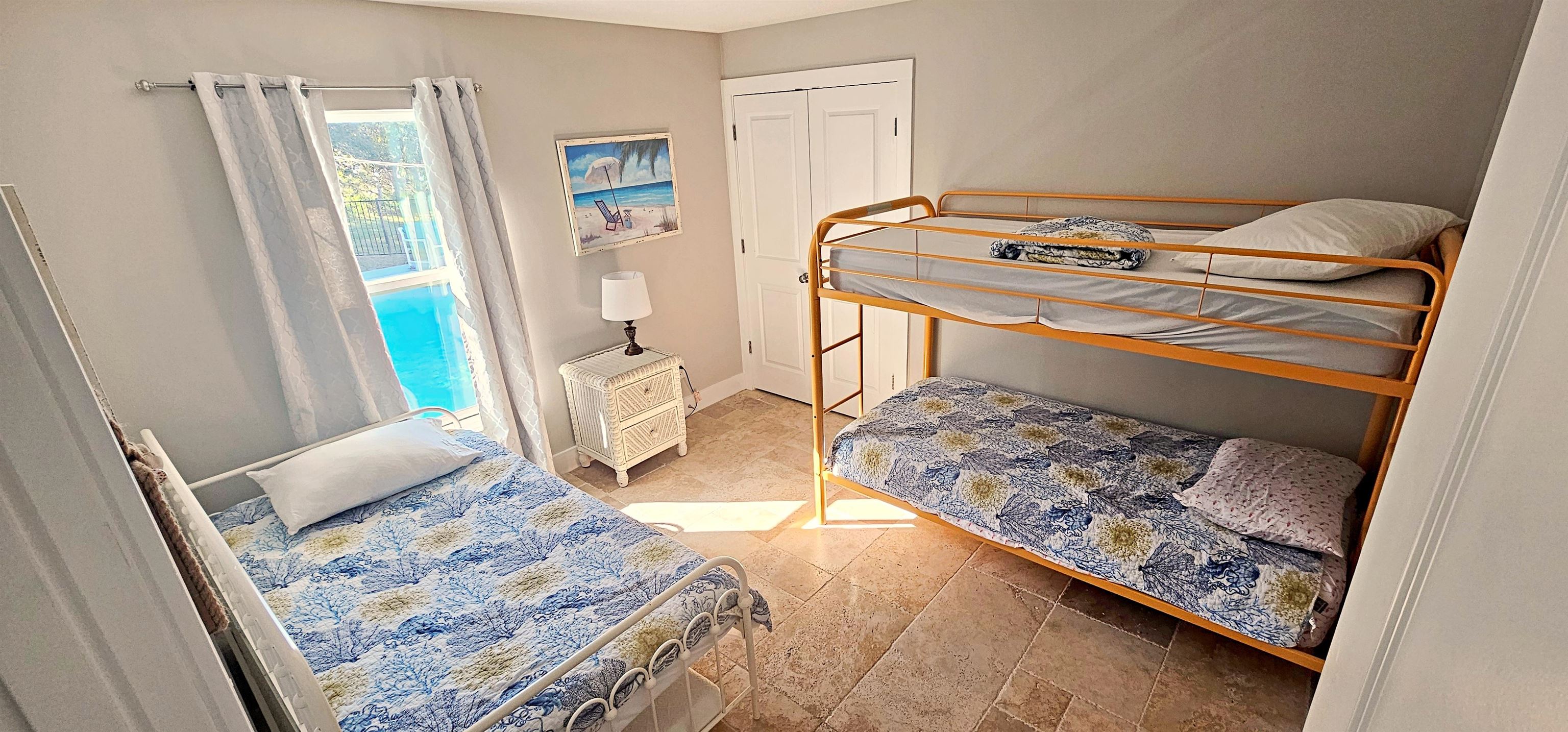 Image 19 of 25 For 278 Villa Verda Rd