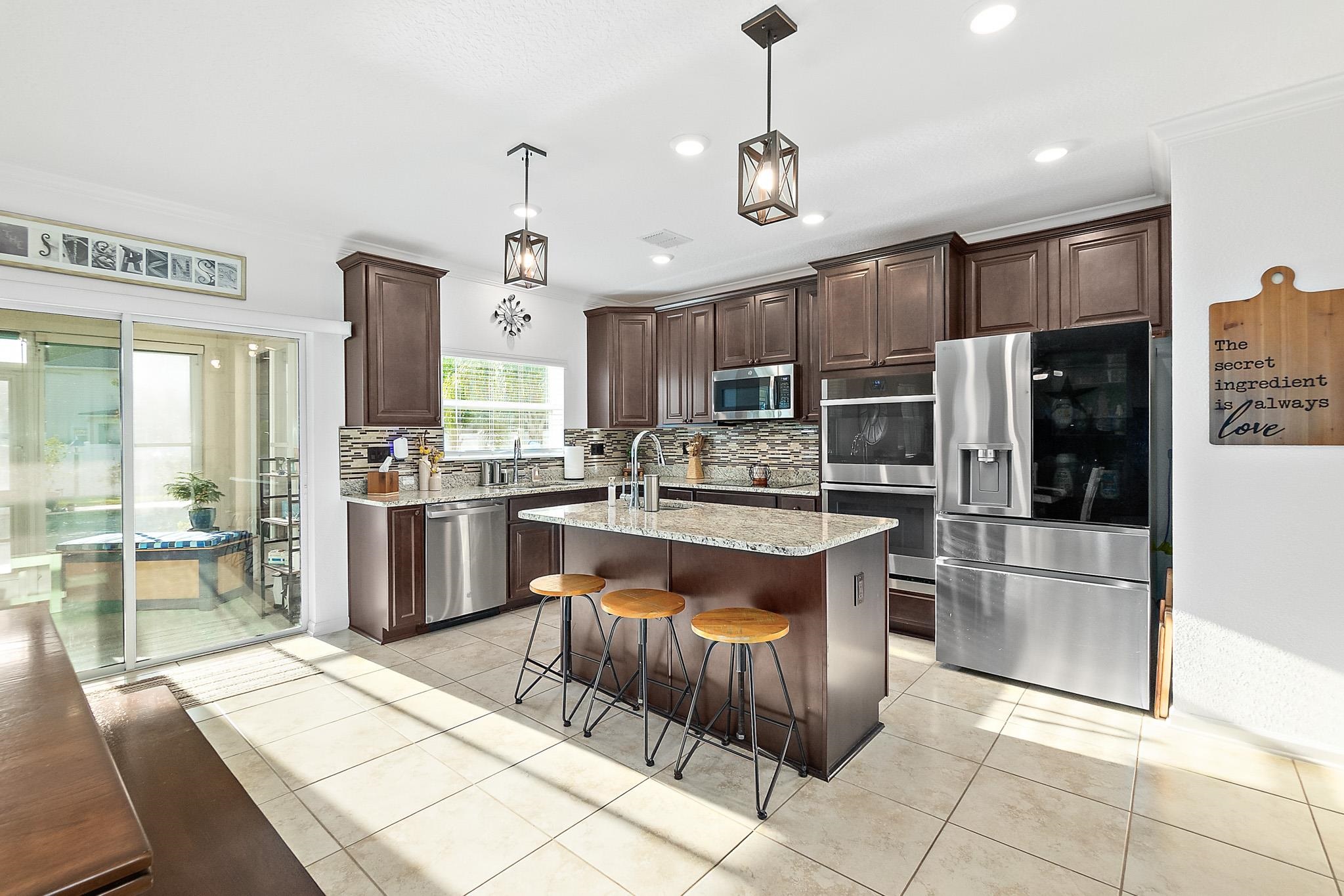 Image 14 of 47 For 246 Aventurine Ave