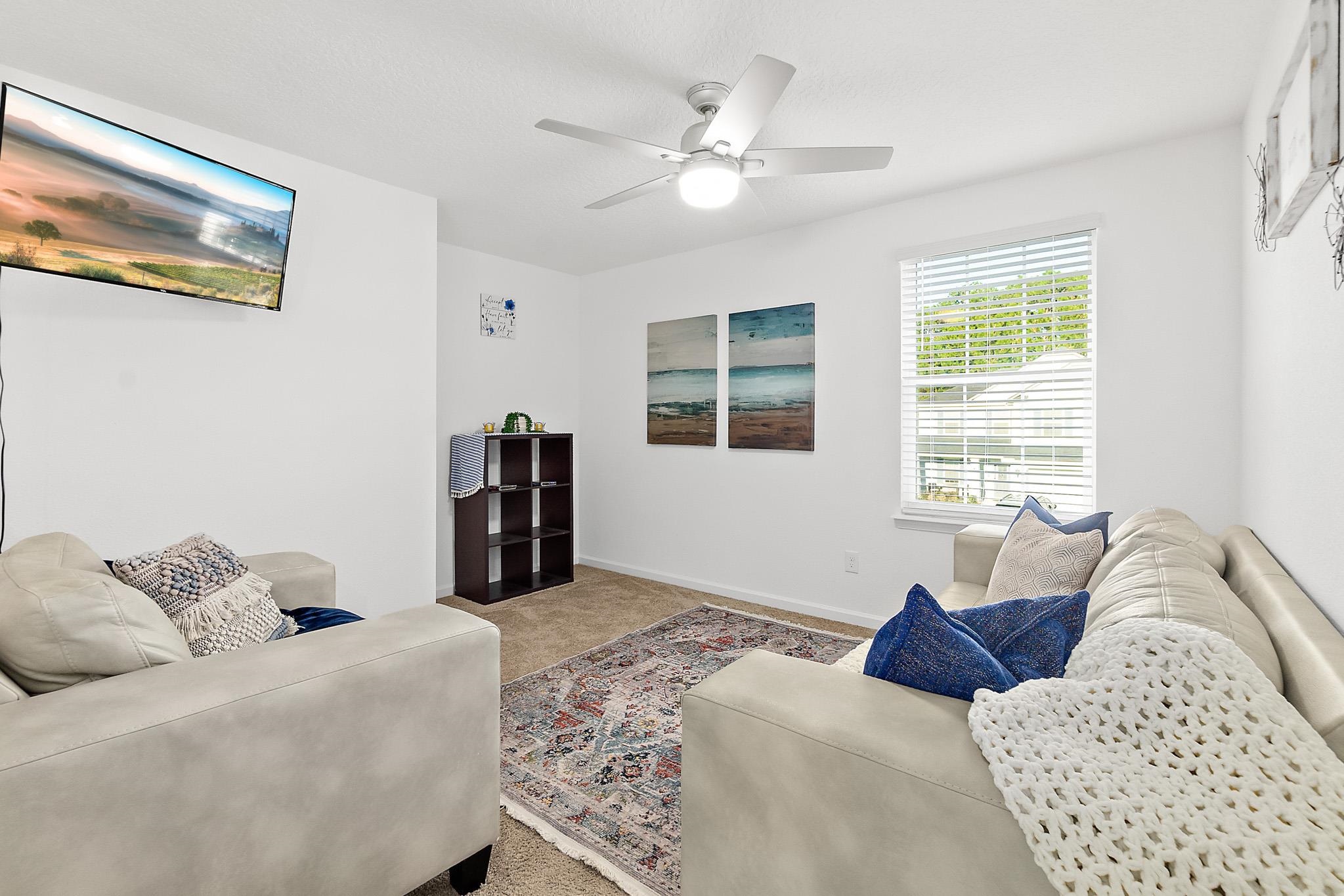 Image 24 of 47 For 246 Aventurine Ave