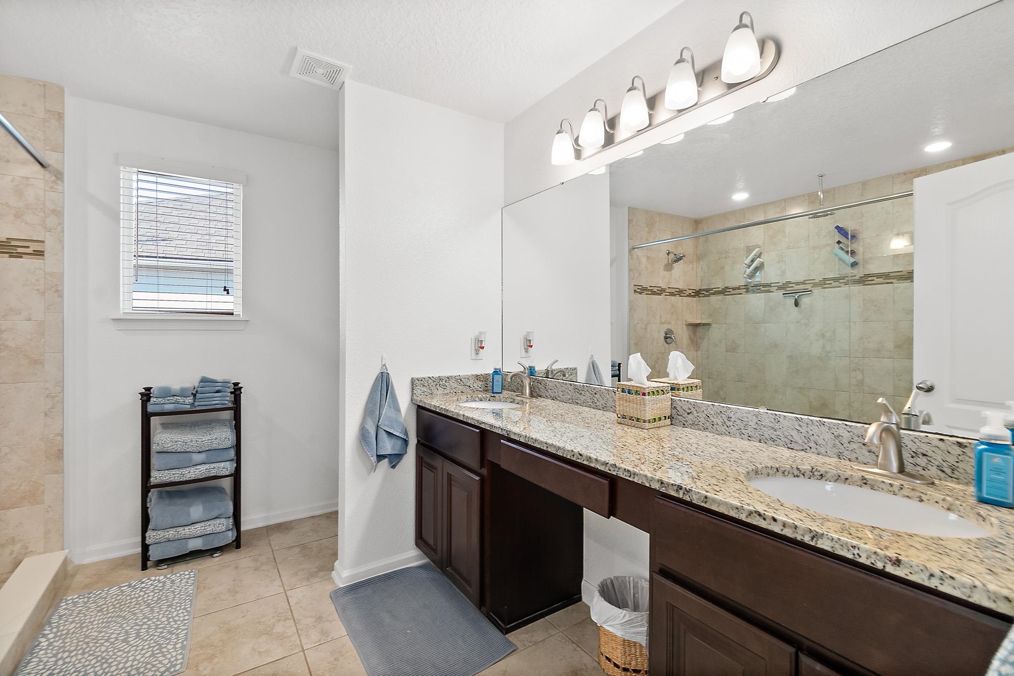 Image 28 of 47 For 246 Aventurine Ave