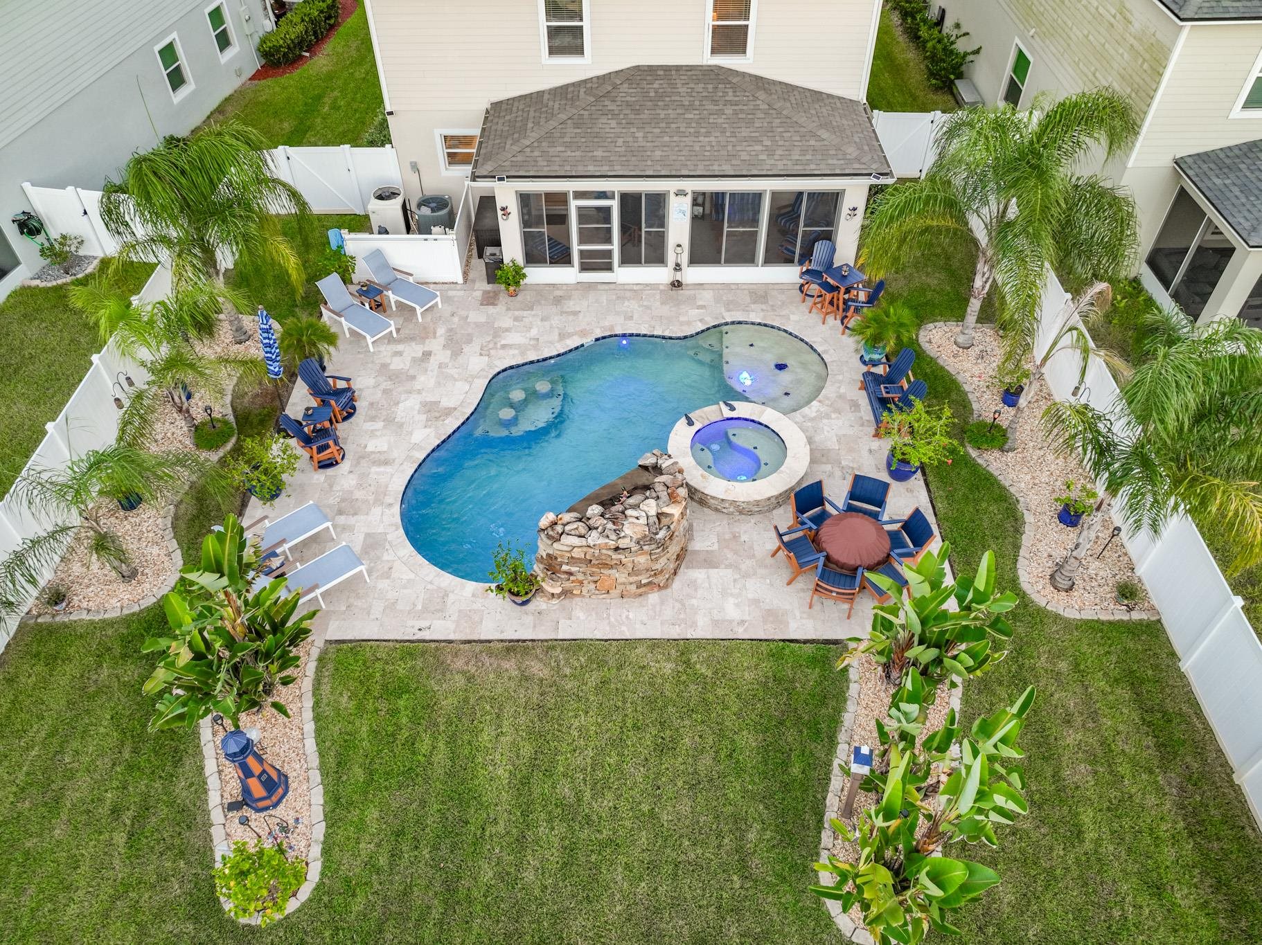 Image 4 of 47 For 246 Aventurine Ave