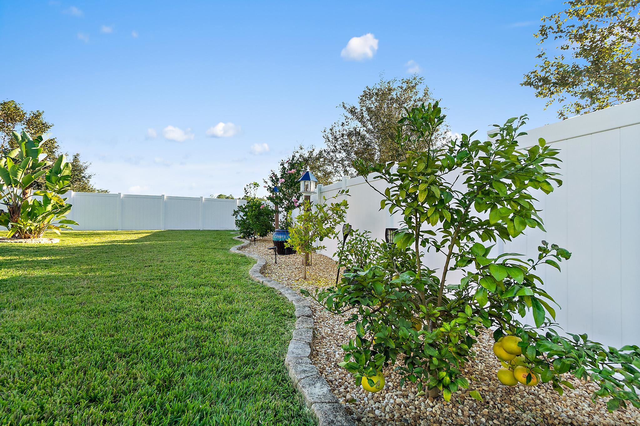 Image 41 of 47 For 246 Aventurine Ave