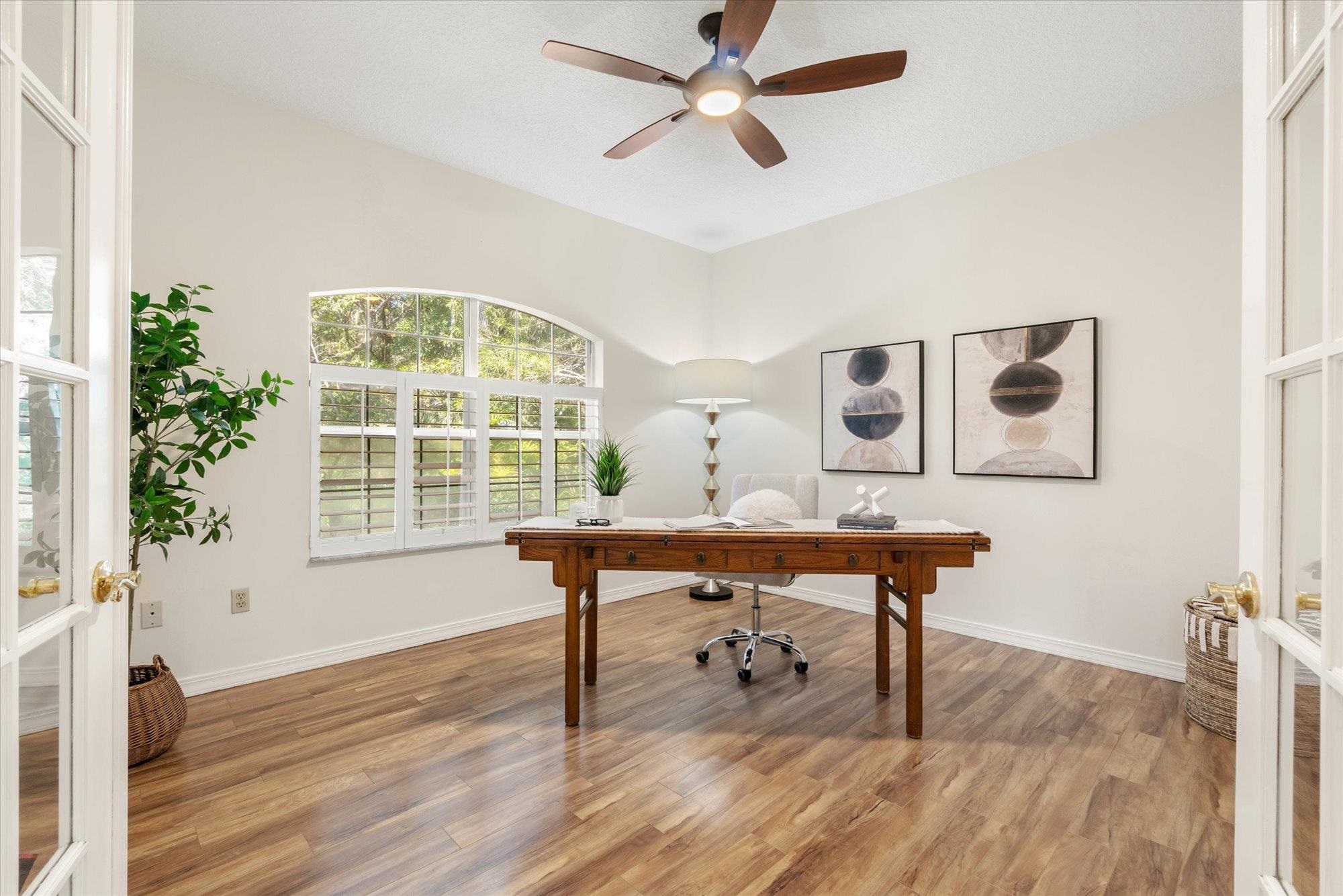 Image 12 of 35 For 34 Ocean Pines Dr