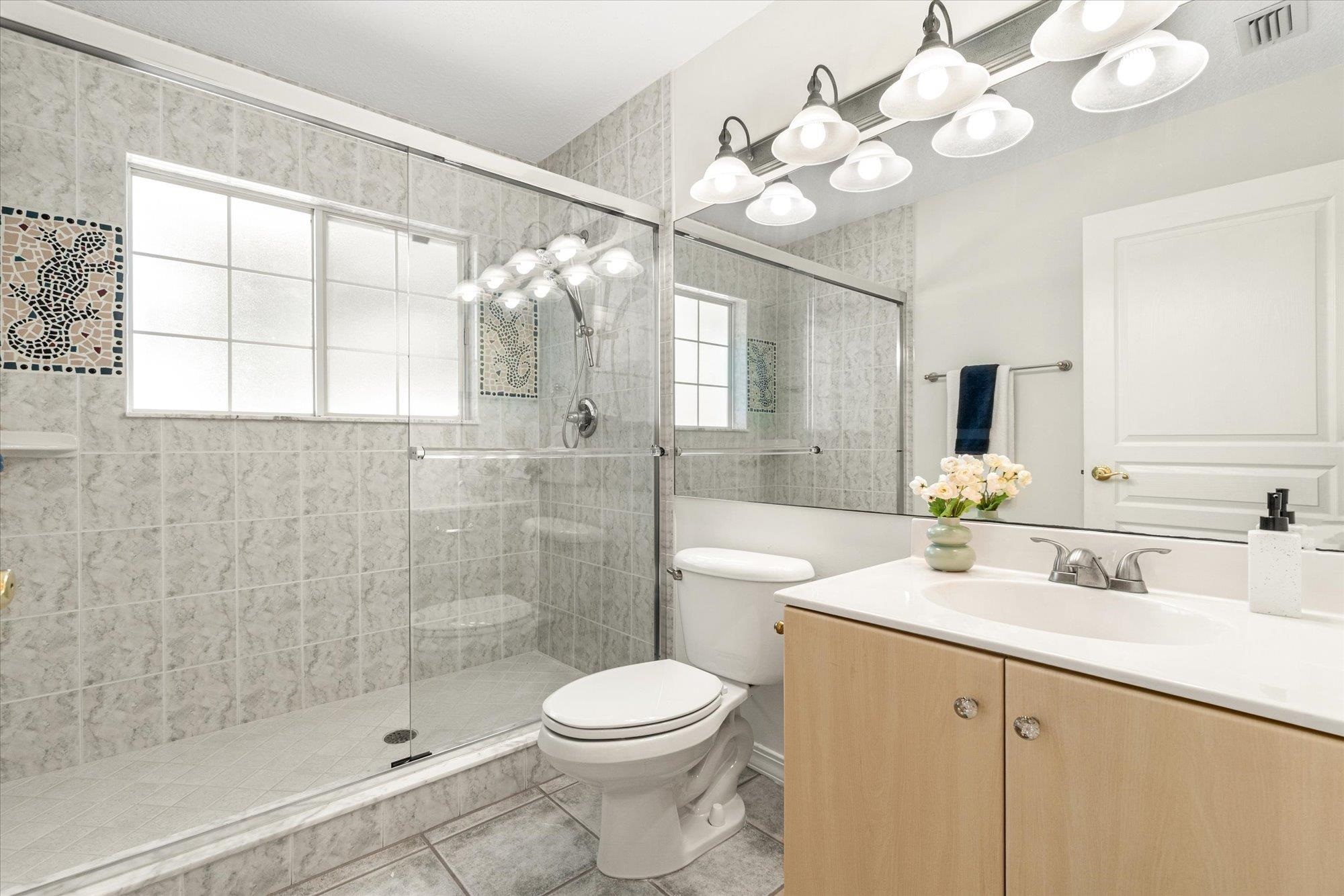 Image 16 of 35 For 34 Ocean Pines Dr