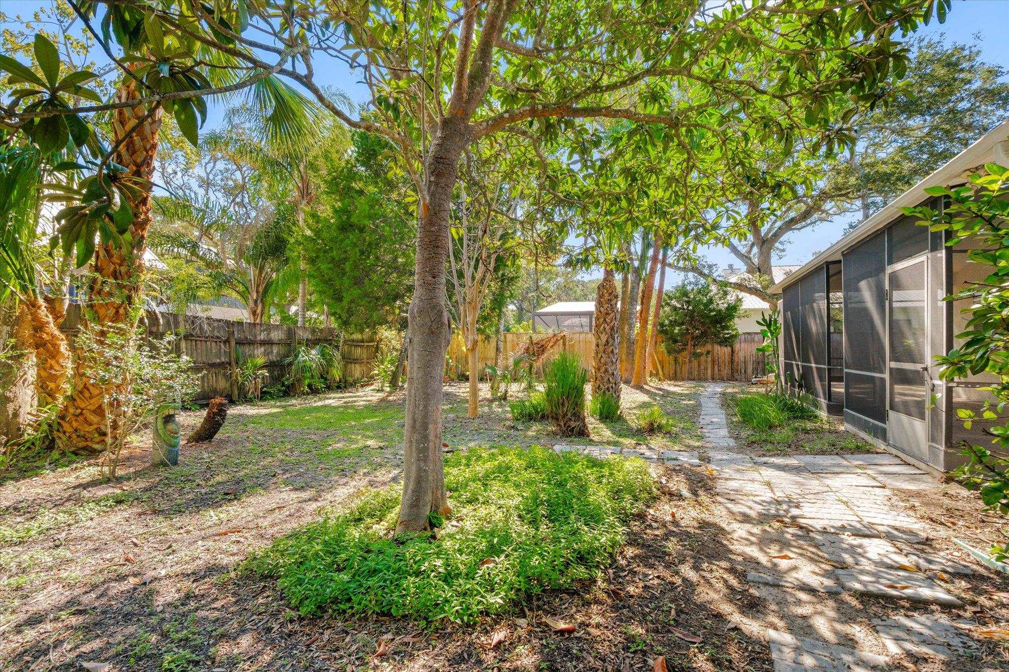 Image 28 of 35 For 34 Ocean Pines Dr