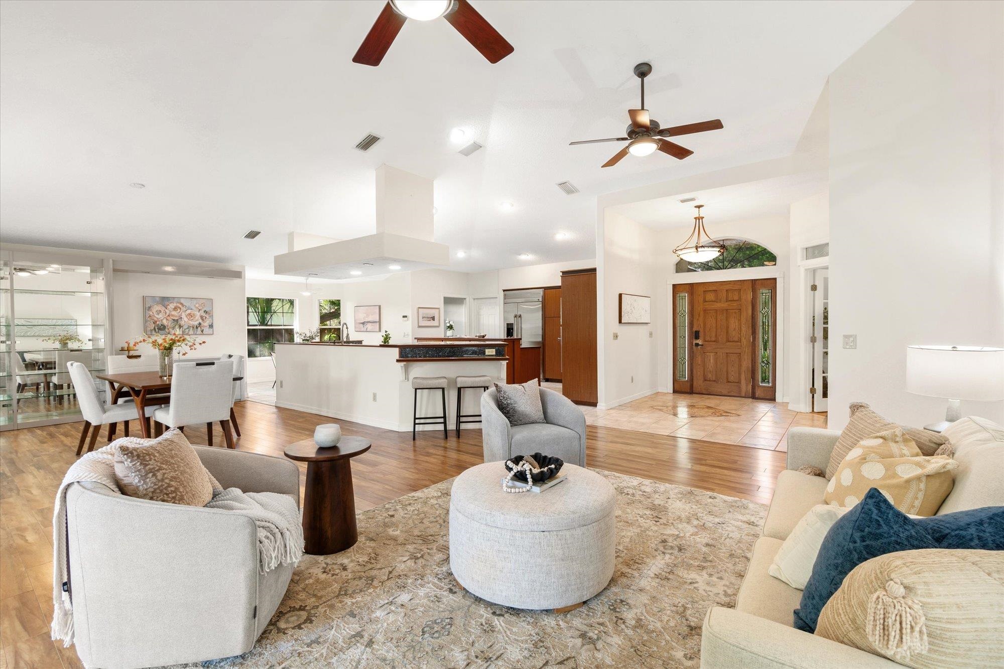 Image 4 of 35 For 34 Ocean Pines Dr