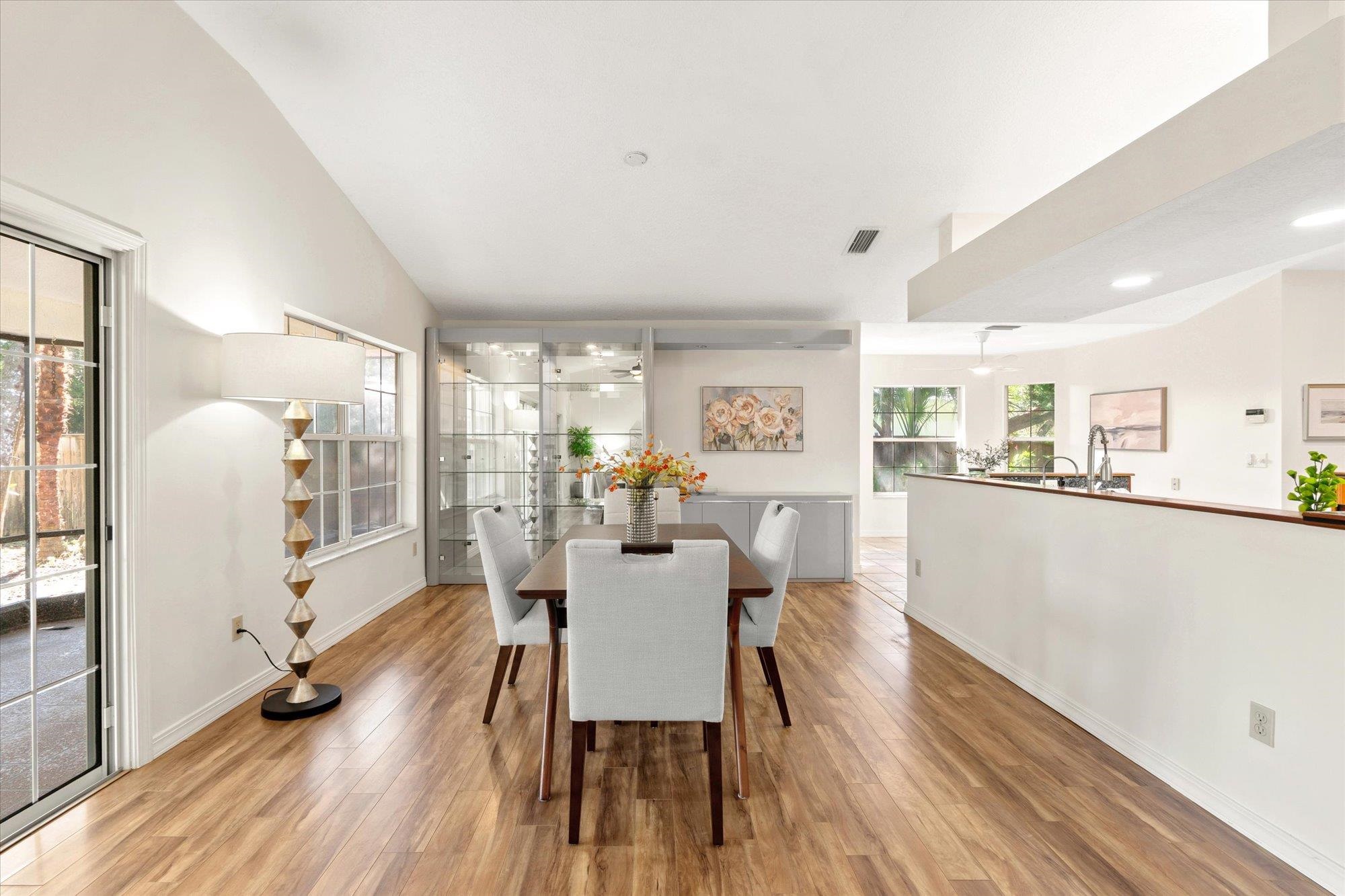 Image 9 of 35 For 34 Ocean Pines Dr