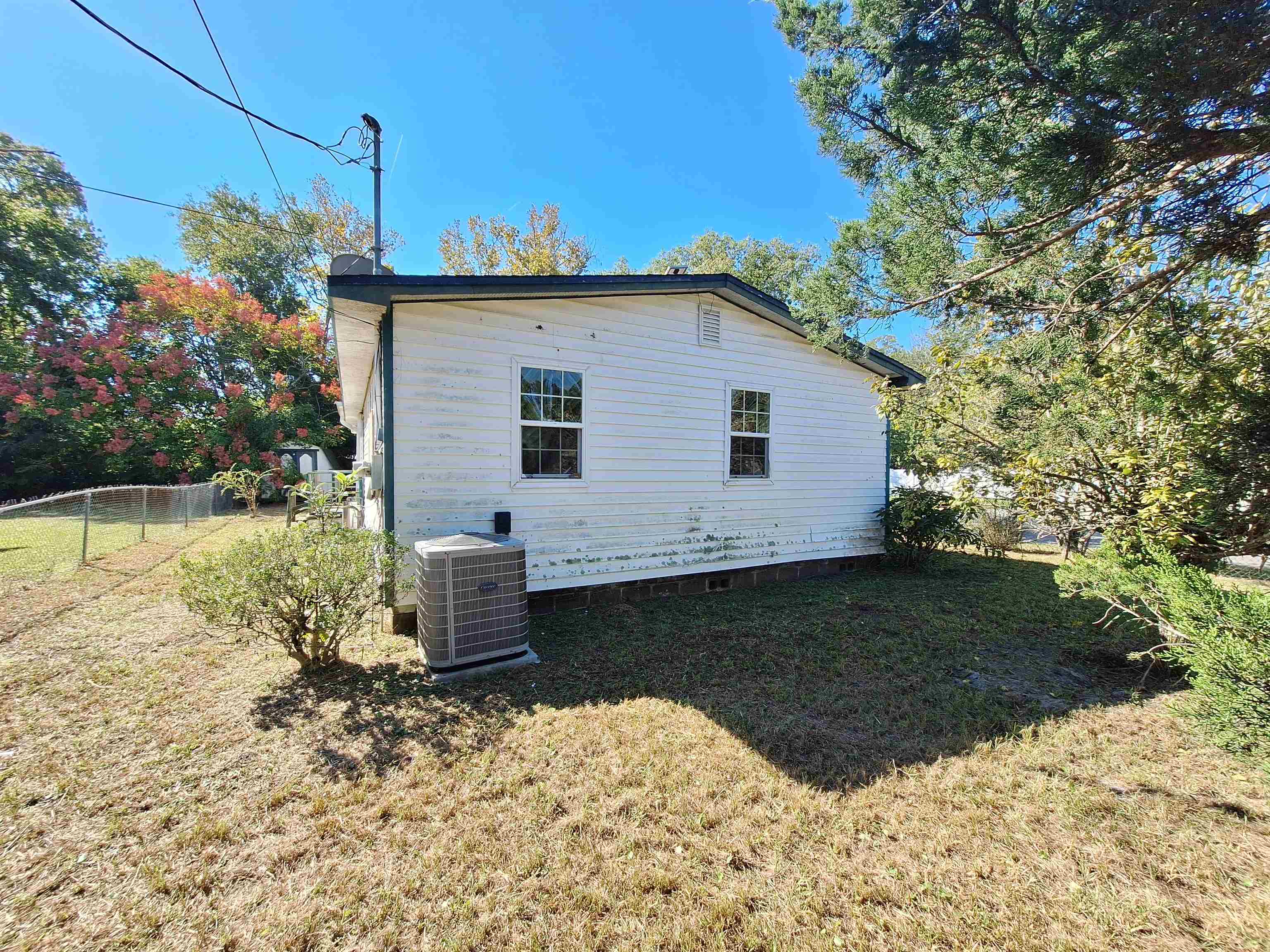 Image 27 of 31 For 450 Volusia St S