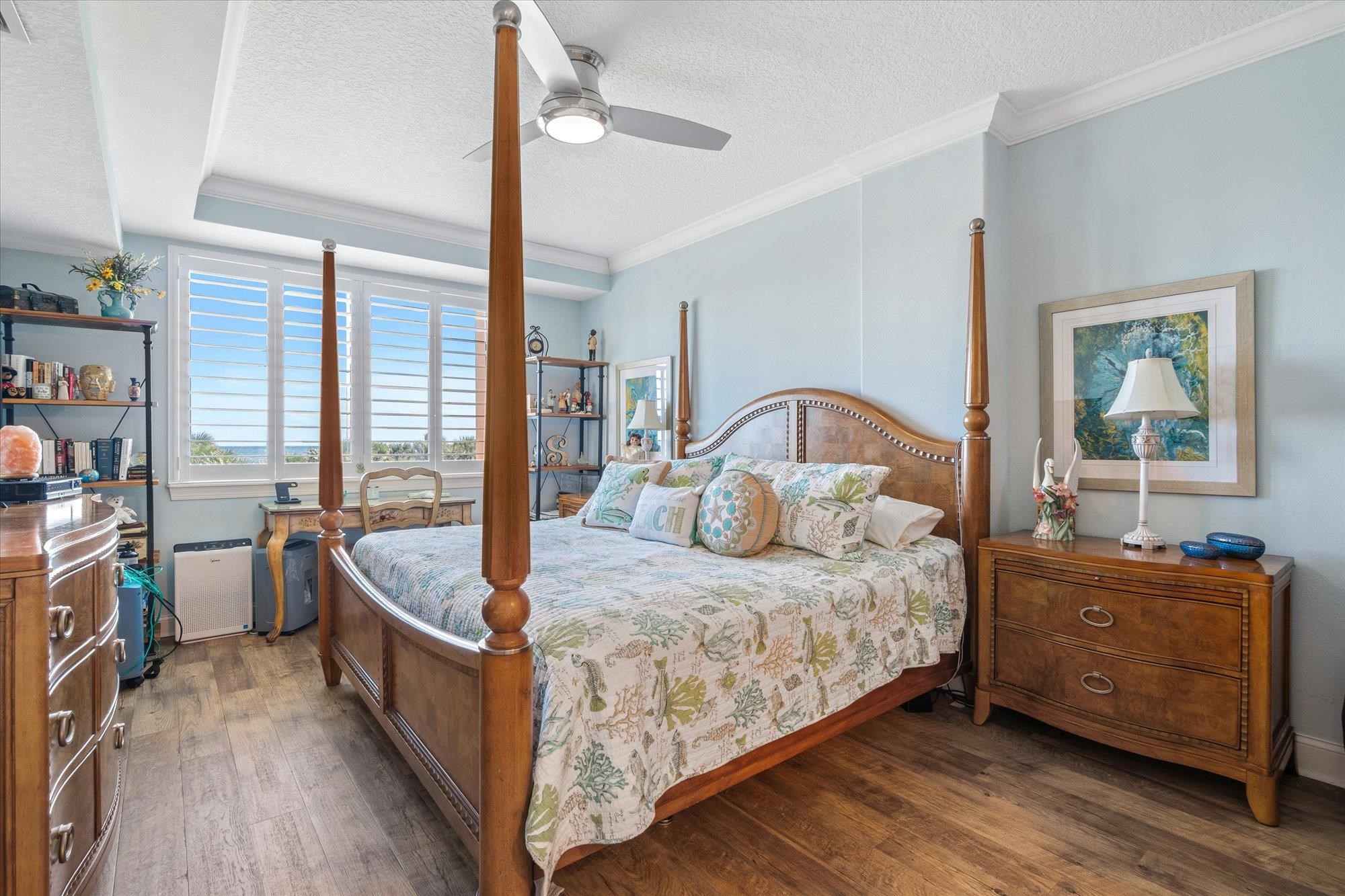 Image 14 of 56 For 60 Surfview Dr  214