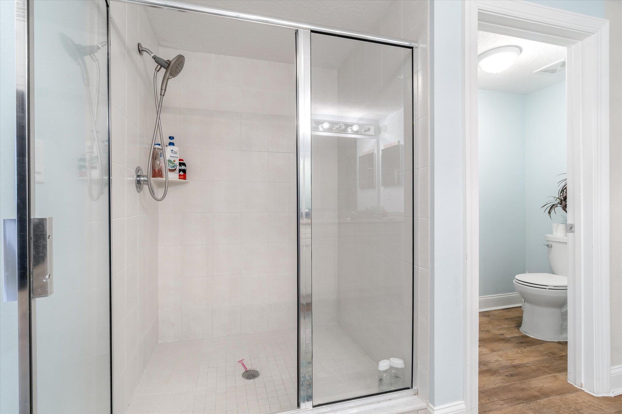 Image 20 of 56 For 60 Surfview Dr  214