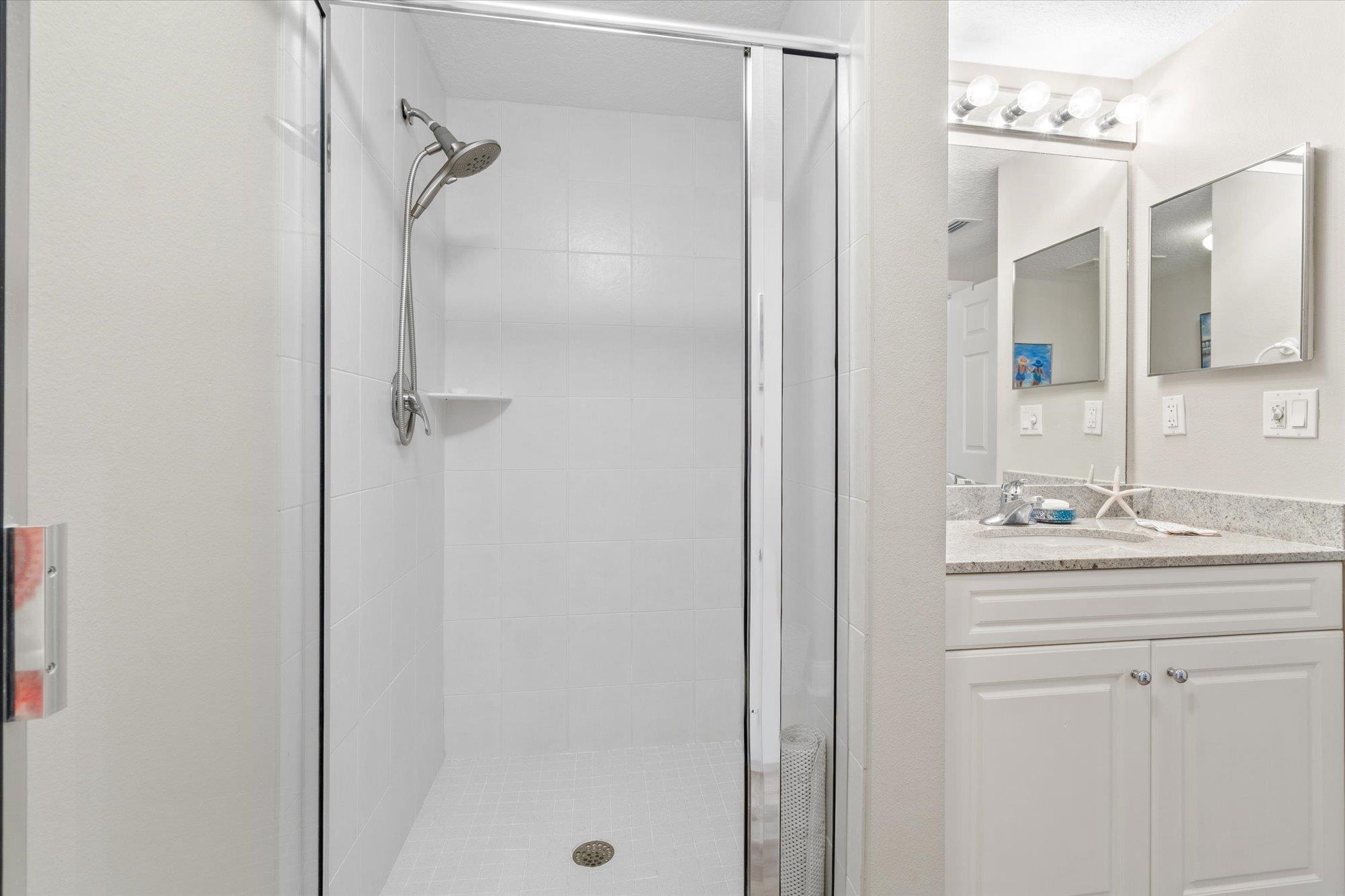 Image 21 of 56 For 60 Surfview Dr  214