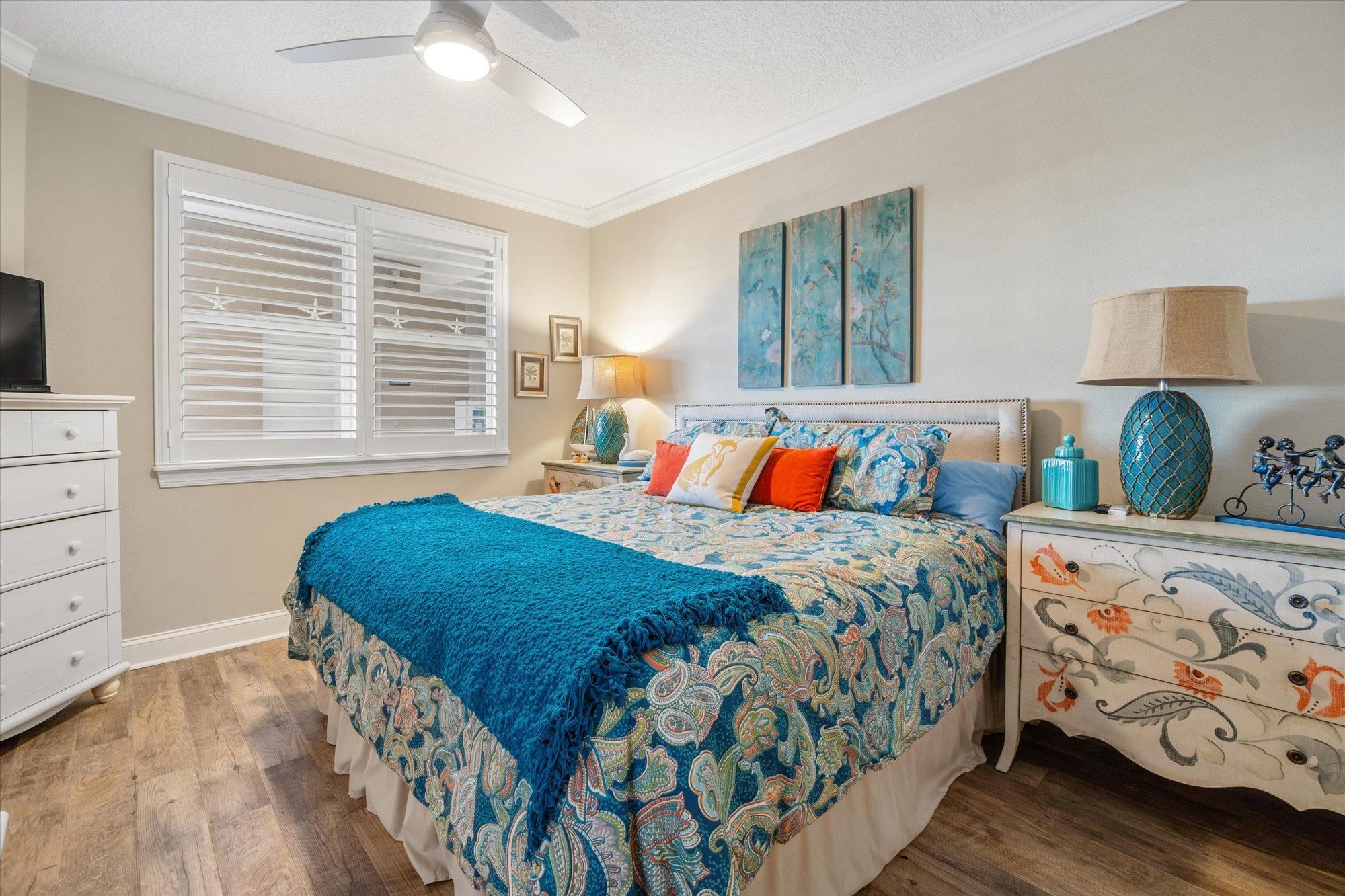 Image 26 of 56 For 60 Surfview Dr  214