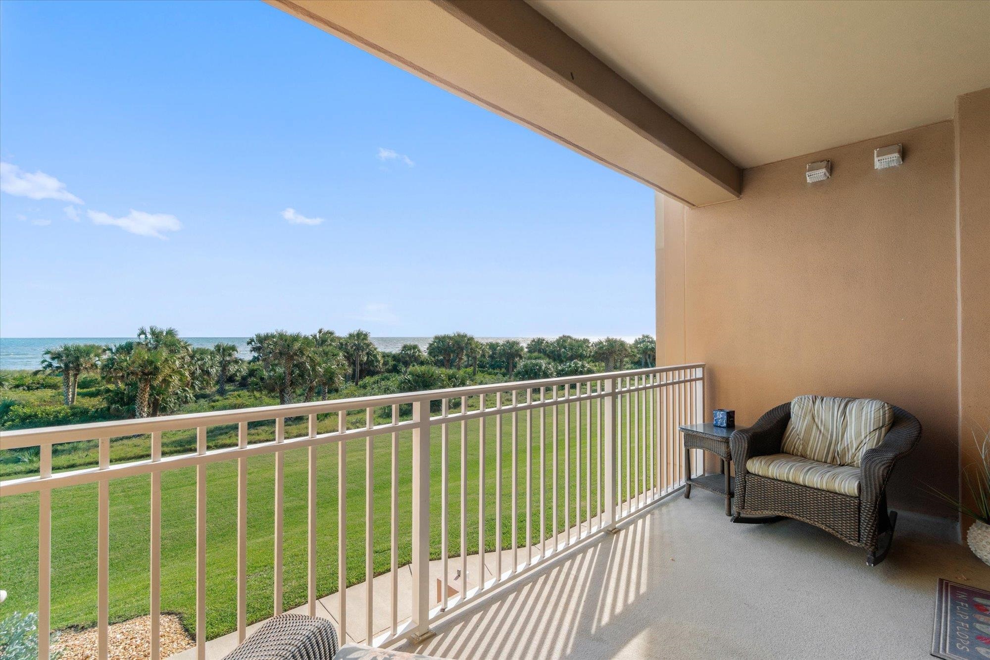 Image 27 of 56 For 60 Surfview Dr  214