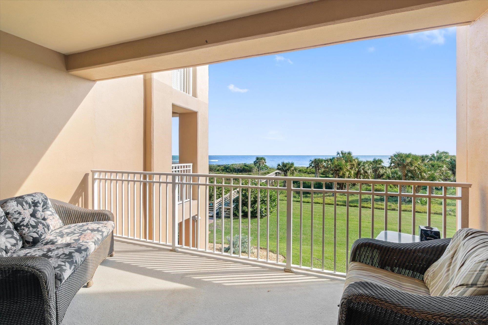 Image 28 of 56 For 60 Surfview Dr  214