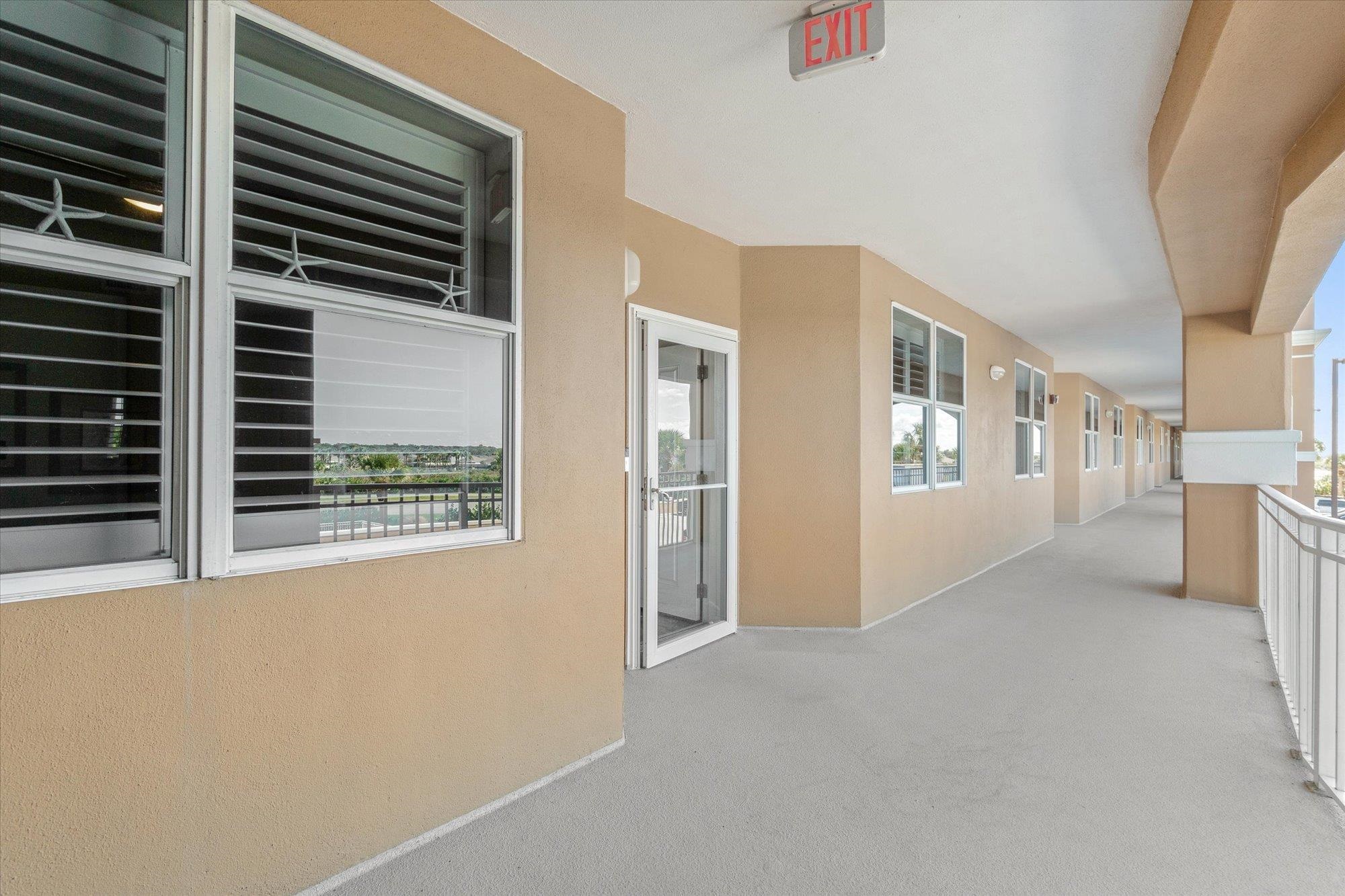 Image 29 of 56 For 60 Surfview Dr  214