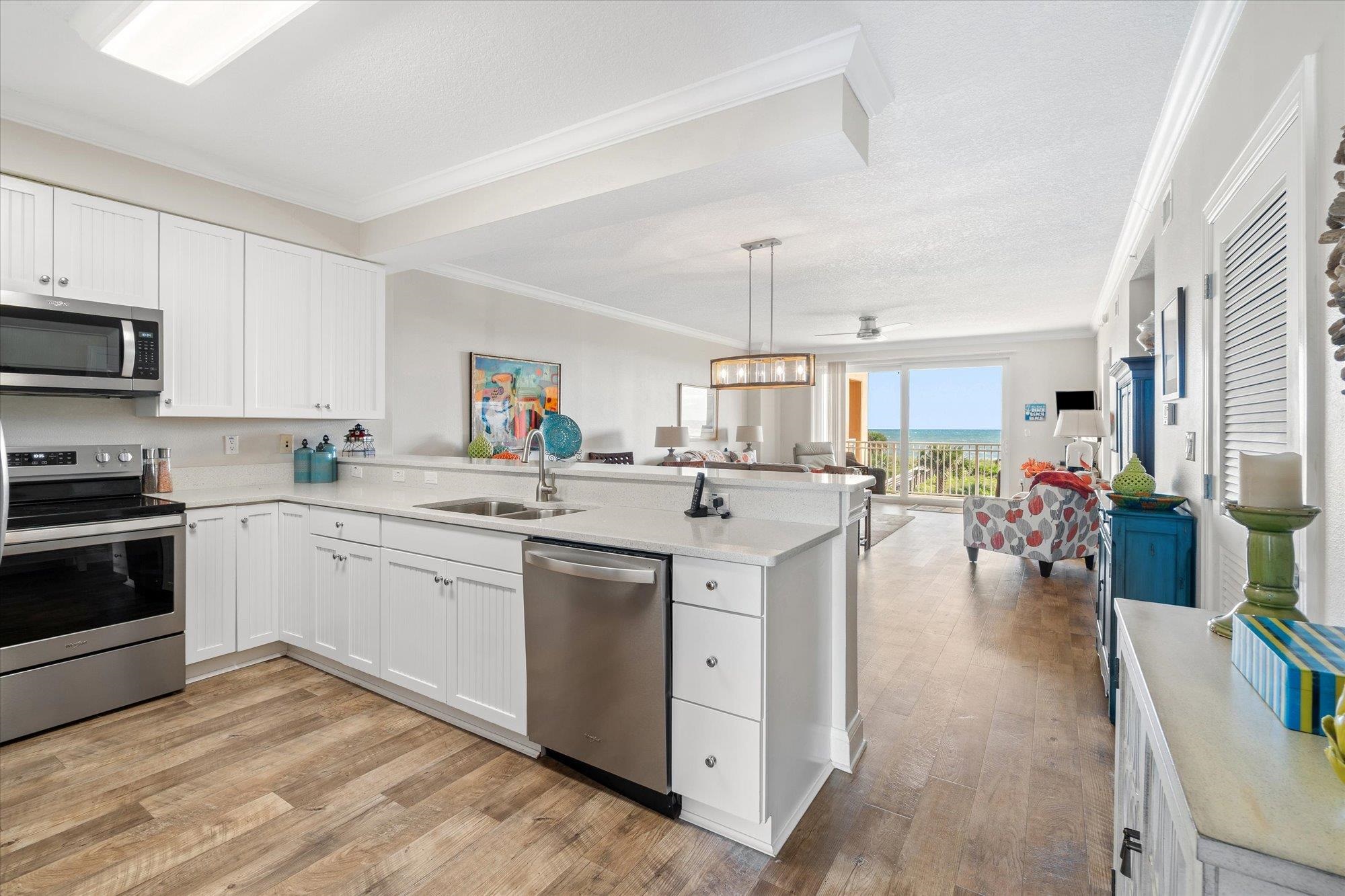 Image 7 of 56 For 60 Surfview Dr  214