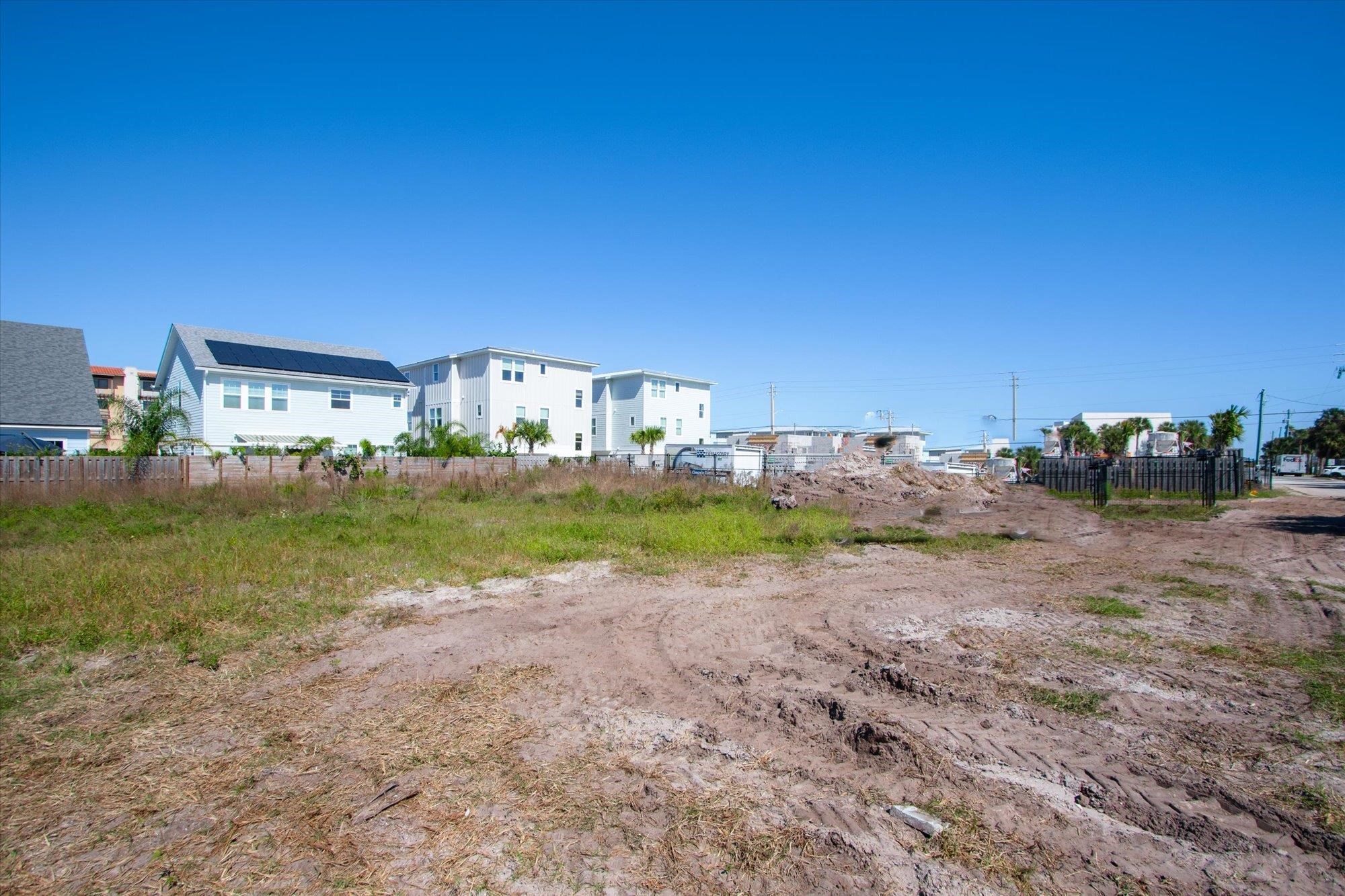 Image 14 of 15 For 122 4th St  