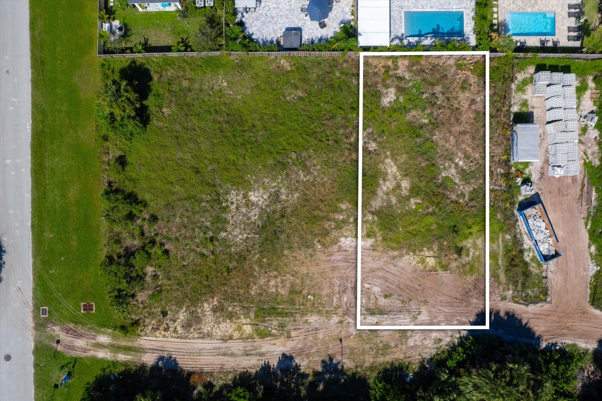 Image 2 of 15 For 122 4th St  