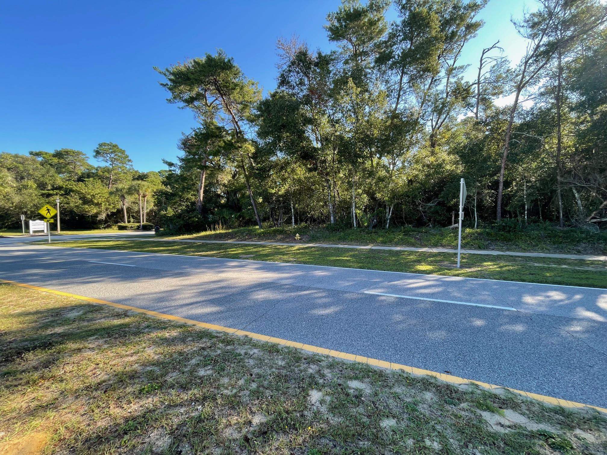 Image 16 of 33 For Shores Blvd