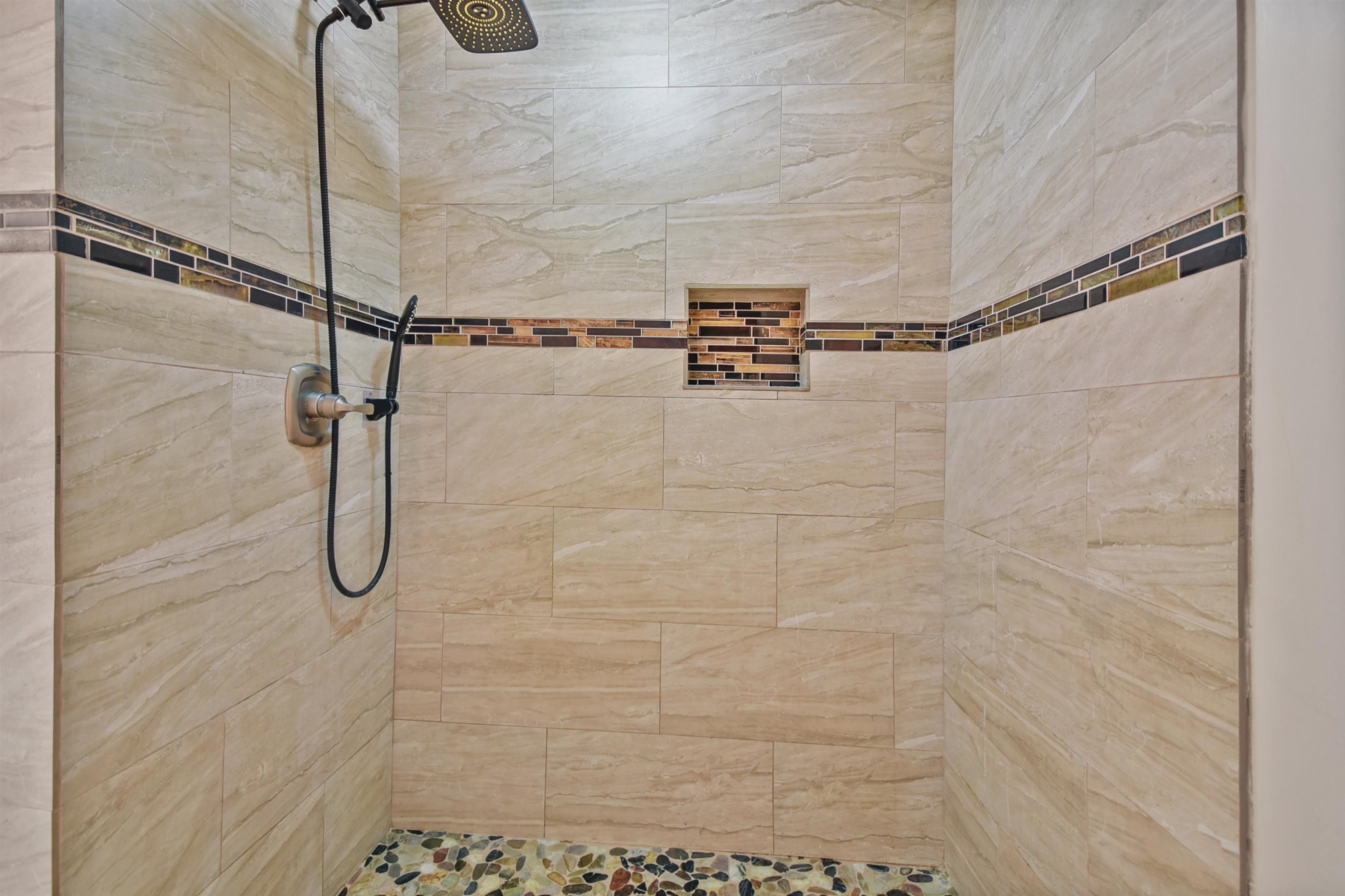 Image 10 of 39 For 200 Theodore St