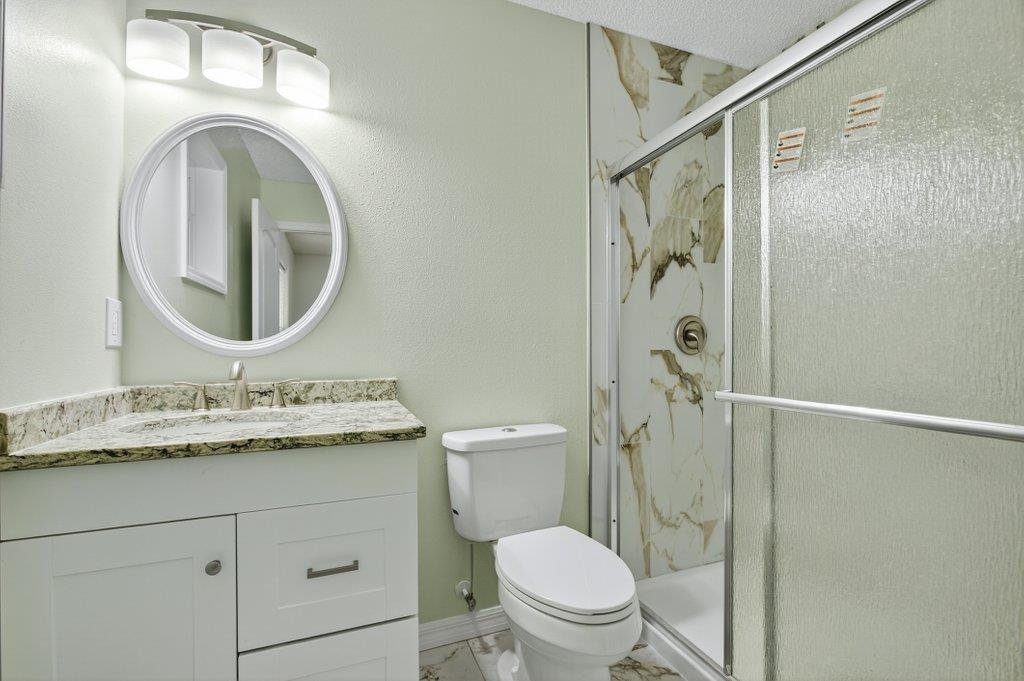 Image 23 of 45 For 4510 Madison St W