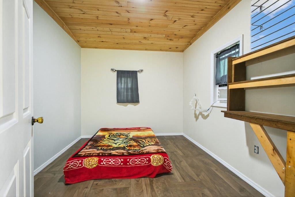 Image 30 of 45 For 4510 Madison St W