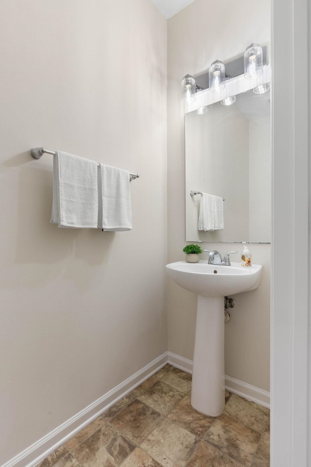 Image 13 of 78 For 340 Volterra Pl