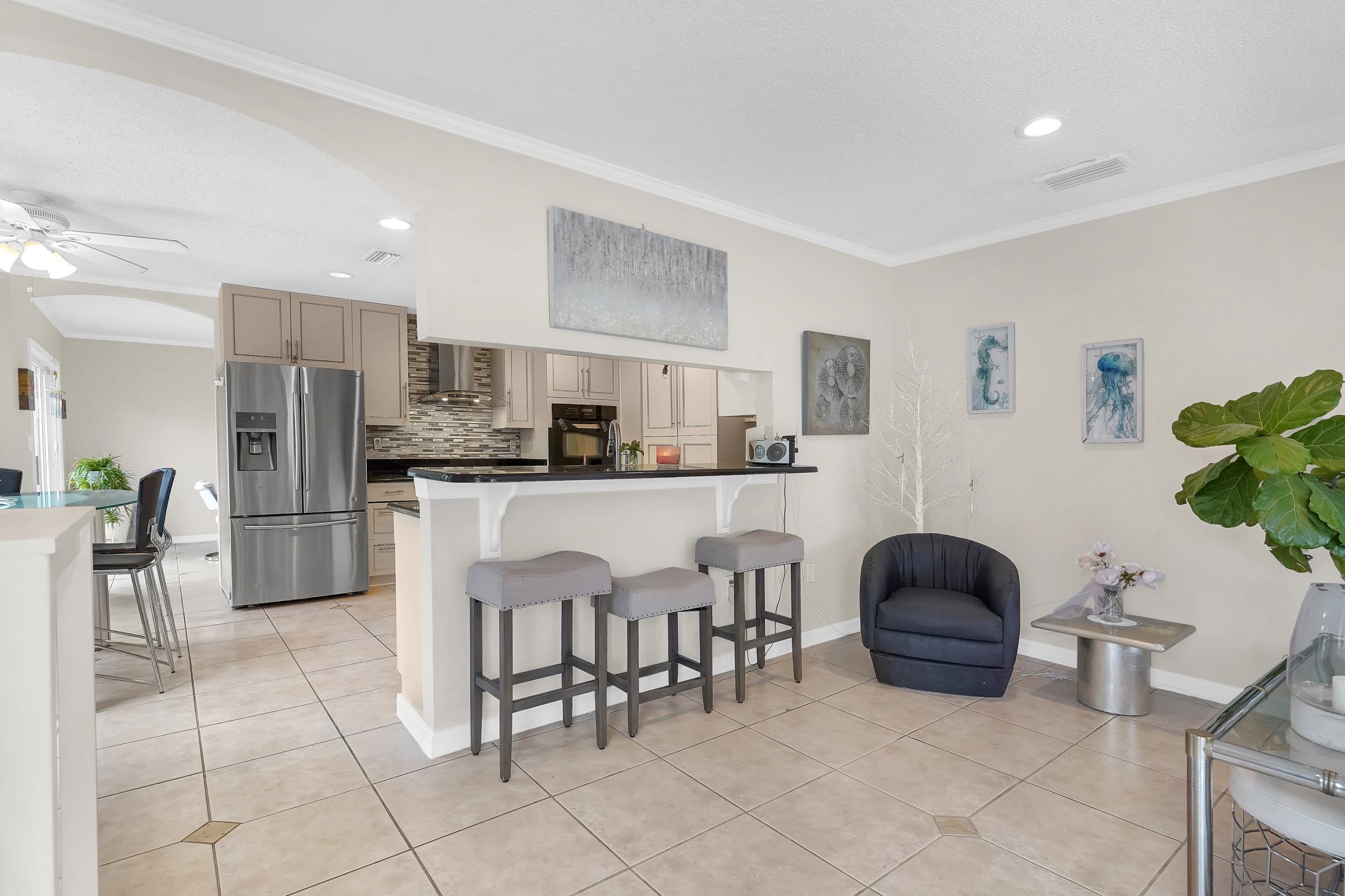 Image 11 of 46 For 38 Sandpiper Dr