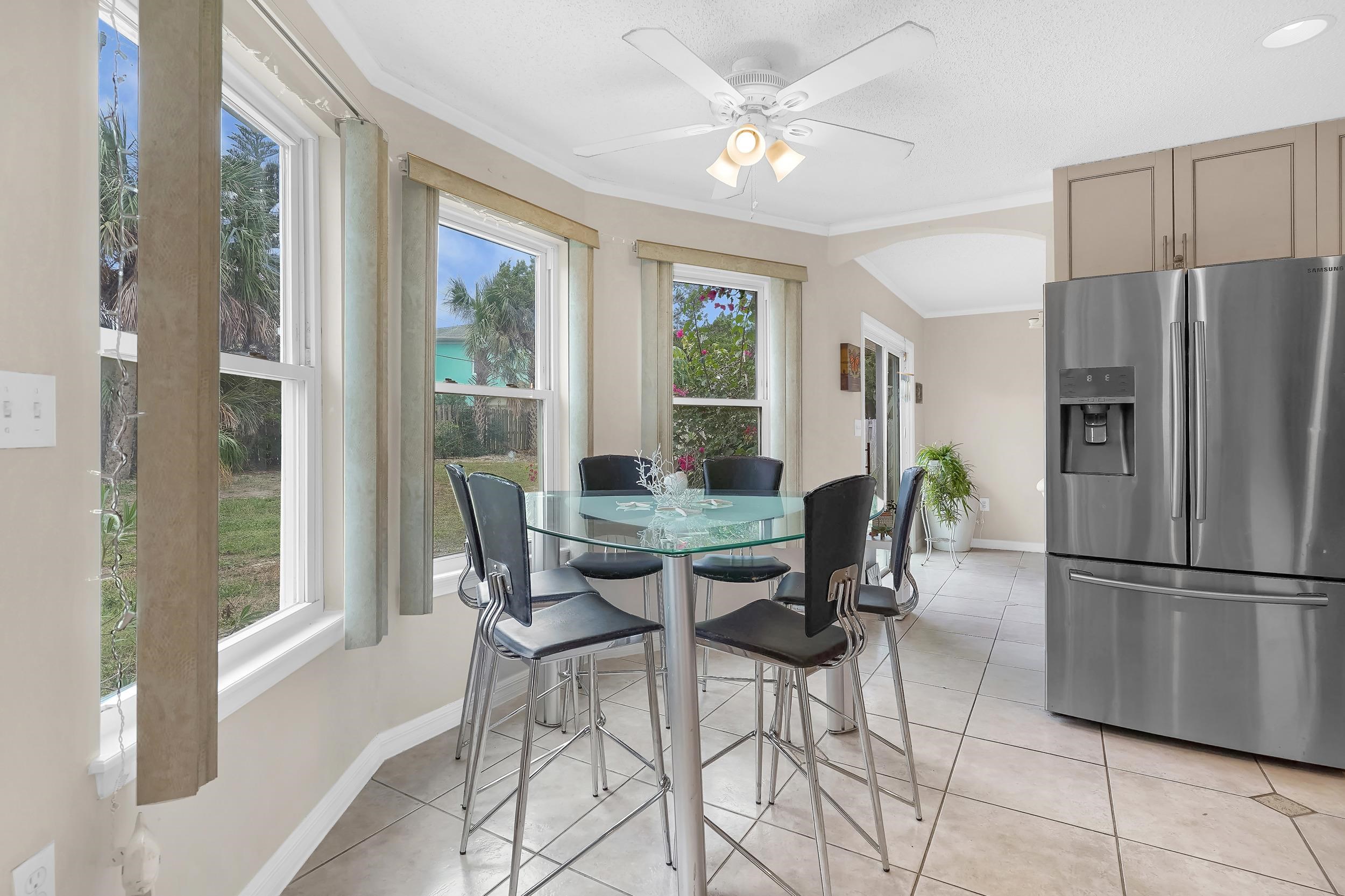 Image 12 of 46 For 38 Sandpiper Dr